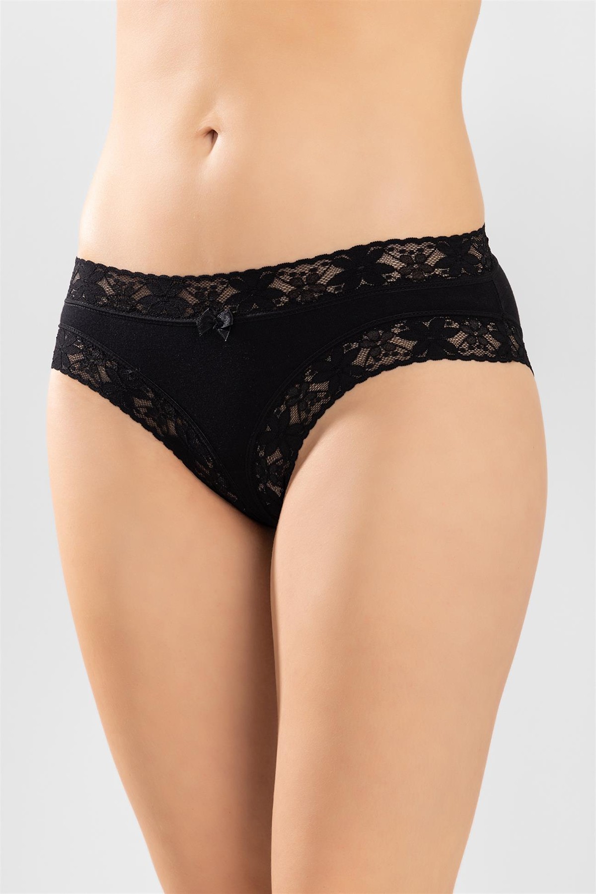 Kadın Pamuklu Dantelli Bikini Kesim Düz Külot 3'lü Paket Siyah