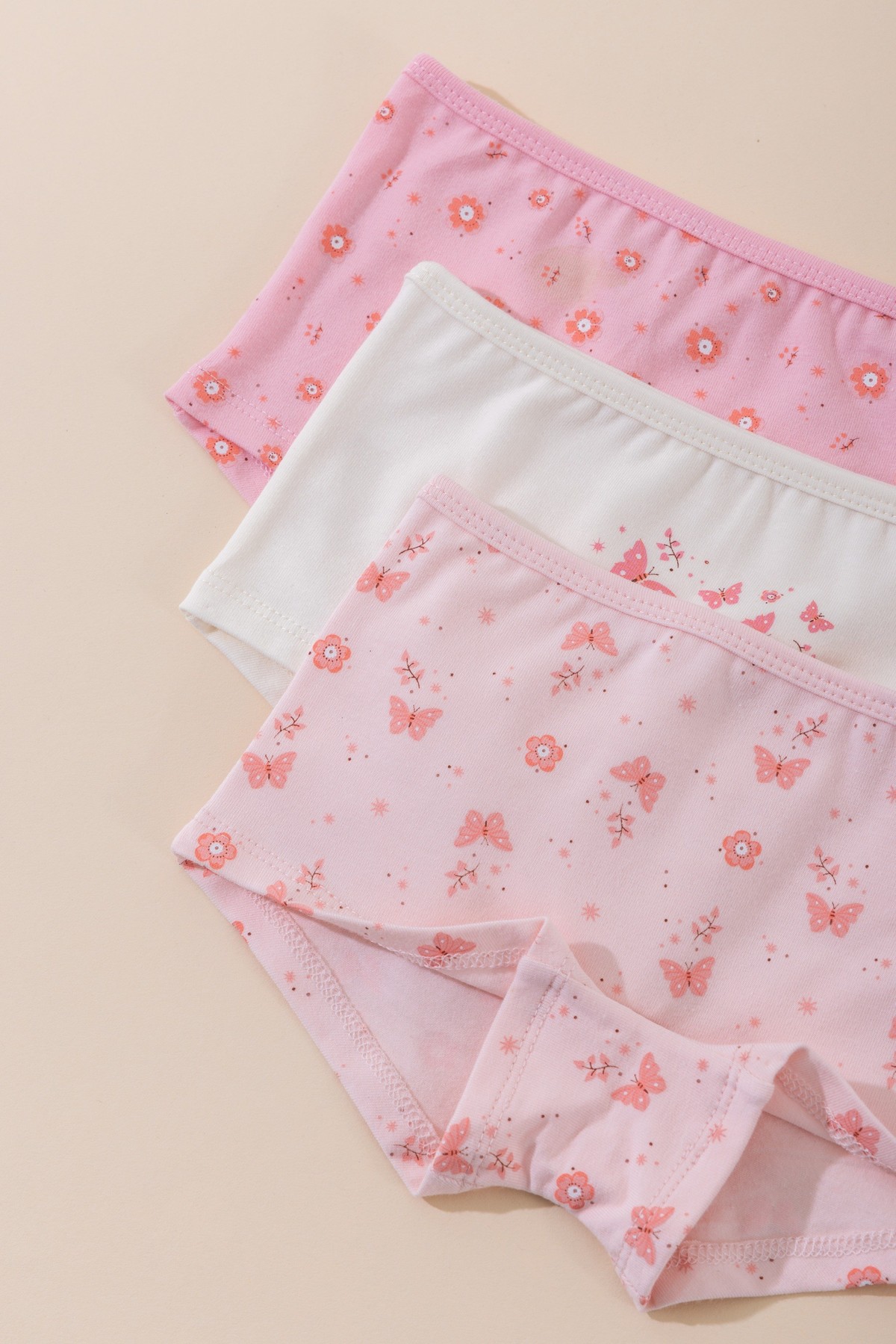 Kız Çocuk Pamuklu Renkli Baskılı Likralı Boxer 3'lü Paket 5706 Renkli