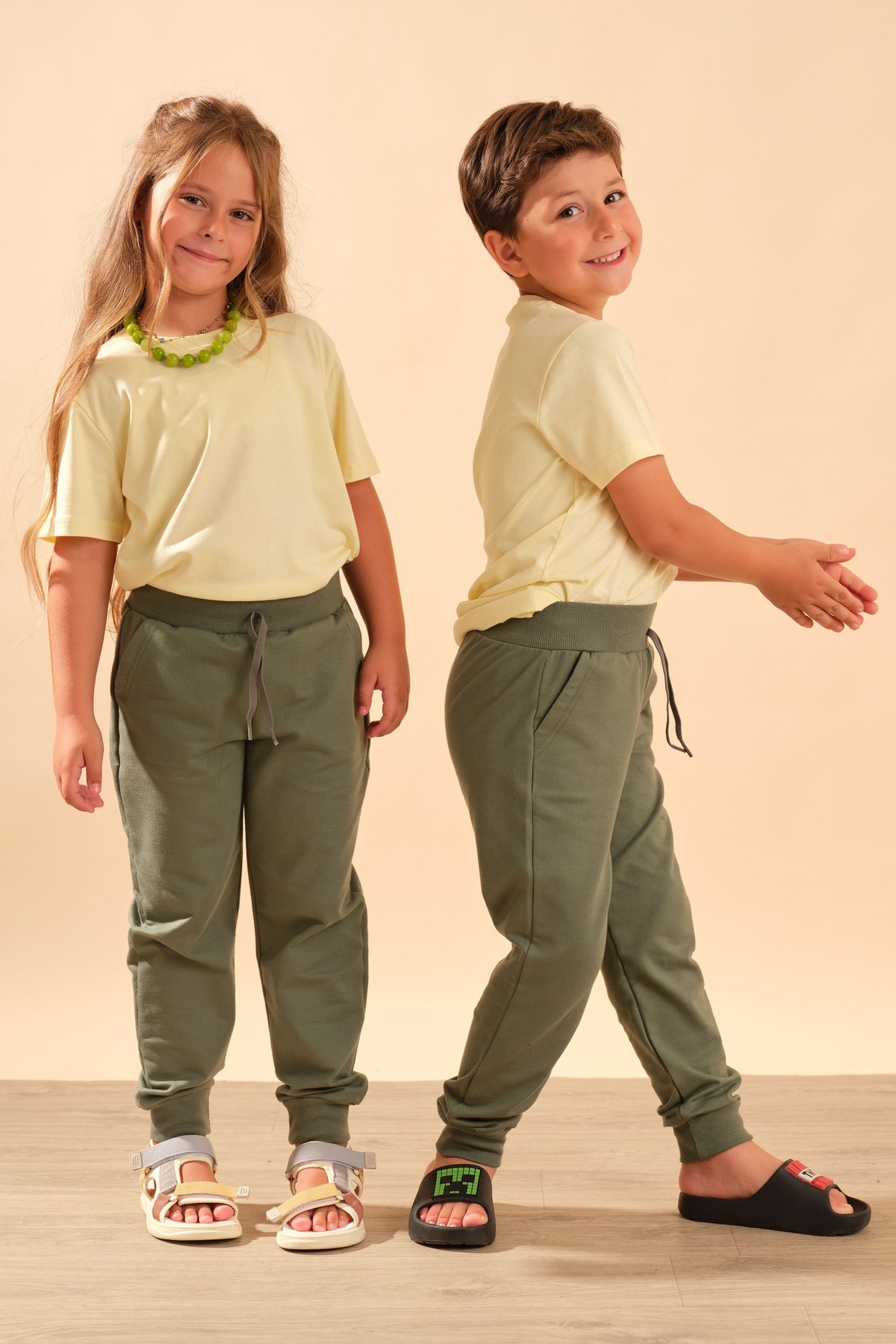 Unisex Çocuk Beli Lastikli Cepli Pamuklu Jogger Eşofman Pantolon 9055 Yeşil