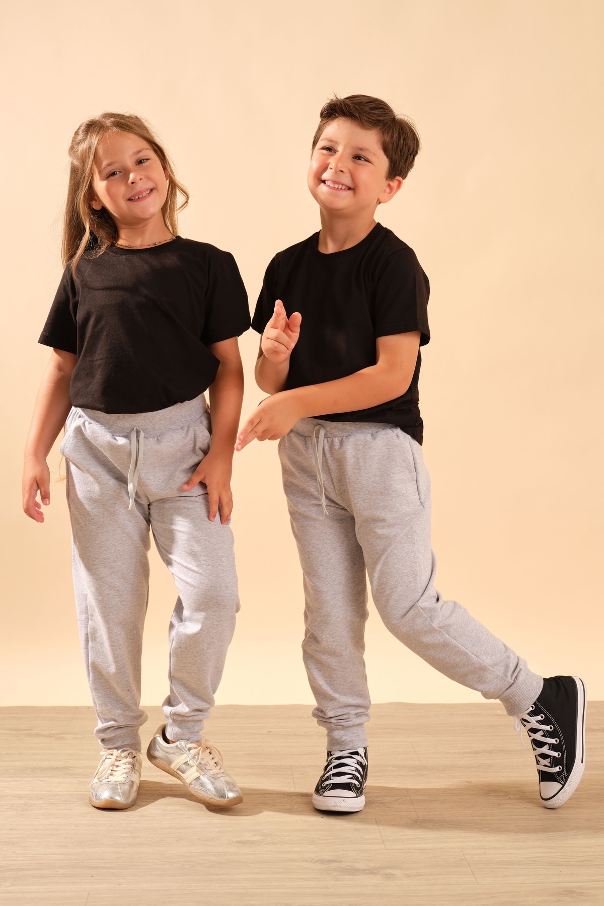Unisex Çocuk Beli Lastikli Cepli Pamuklu Jogger Eşofman Pantolon 9055 Gri