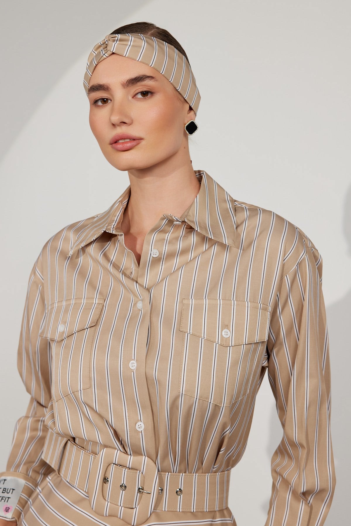 Queen Breeze Shirt&Bandana Beige