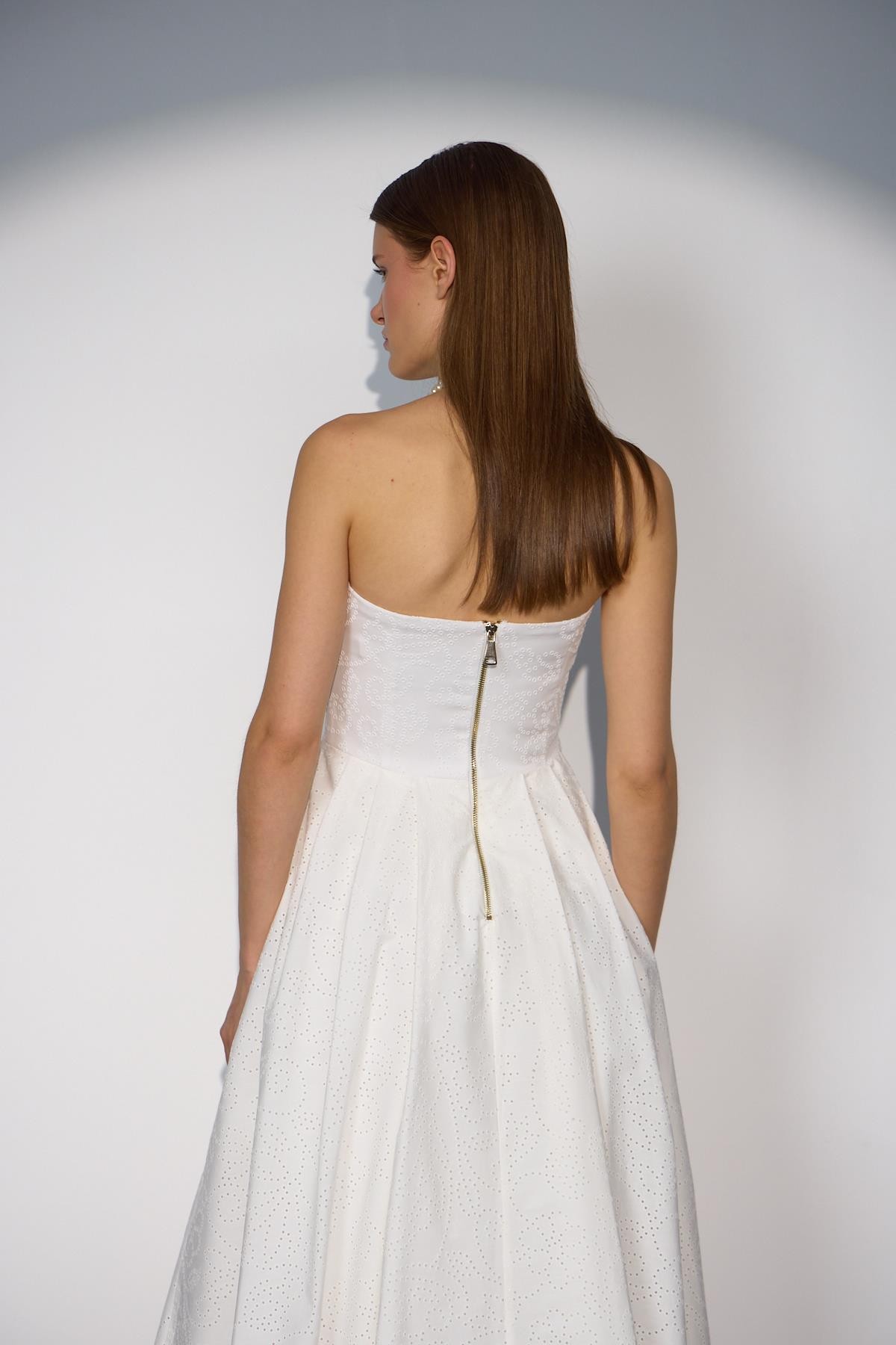 Blooming Grace Straplez Maxi Boy Elbise Beyaz