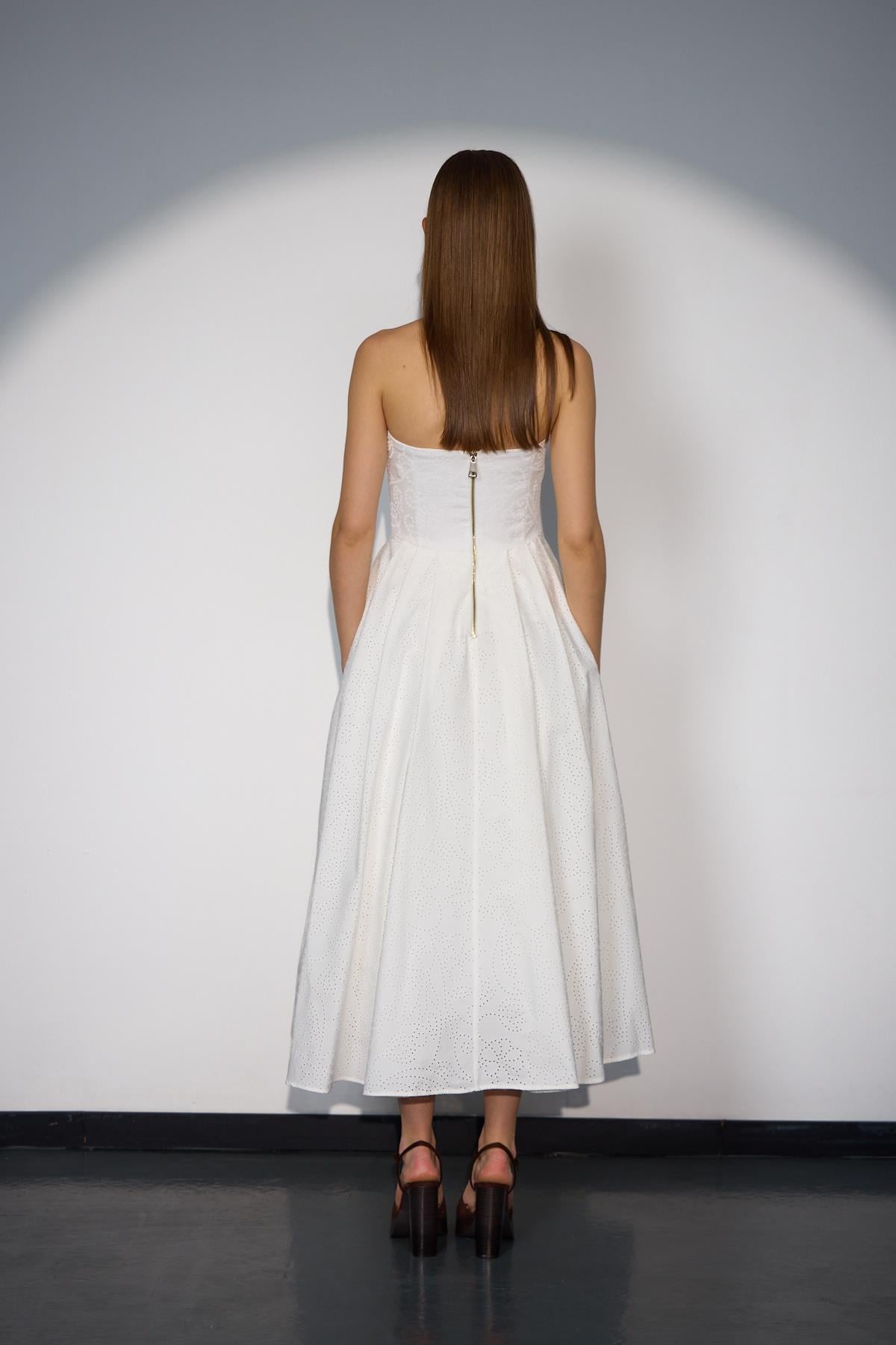 Blooming Grace Straplez Maxi Boy Elbise Beyaz