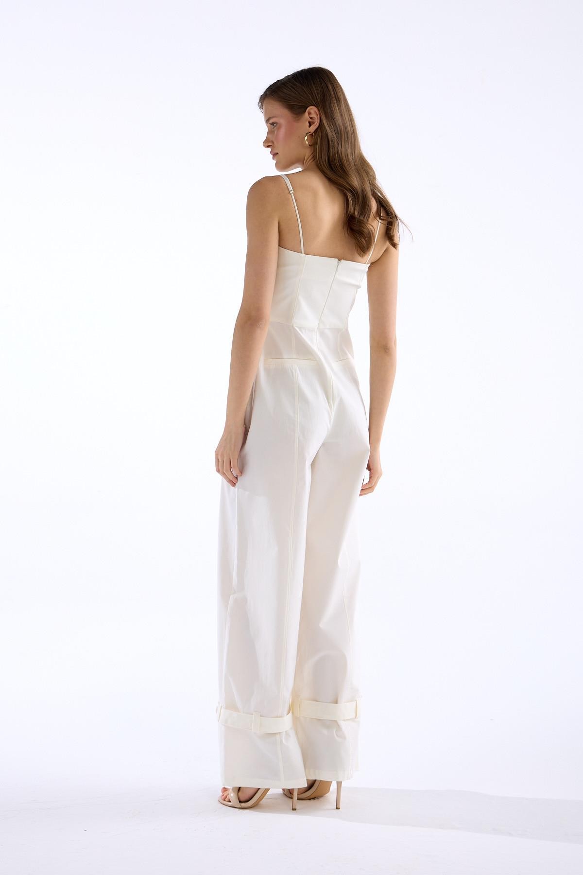 Chic Twist Jumpsuit Beyaz