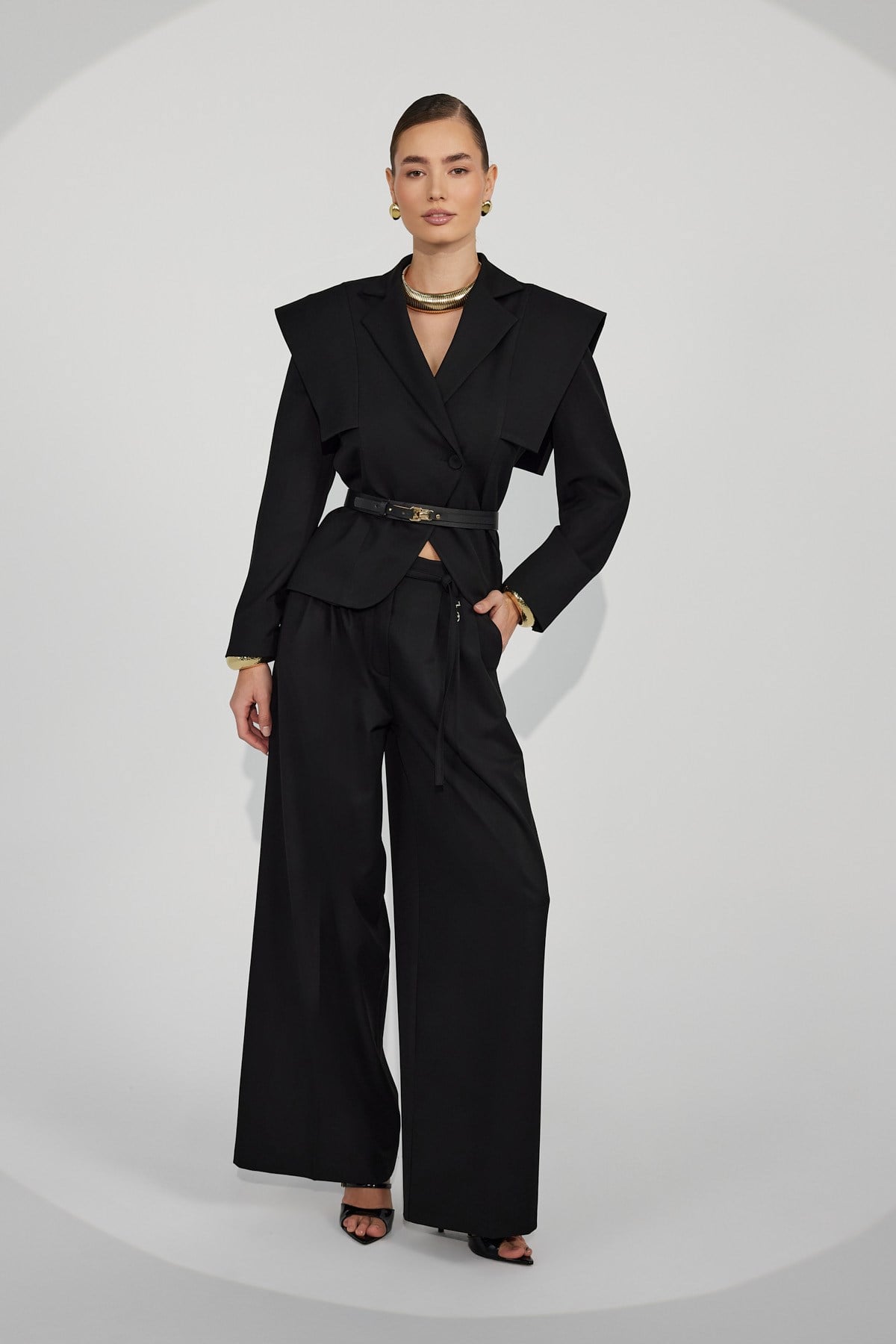 Contour Blazer Black