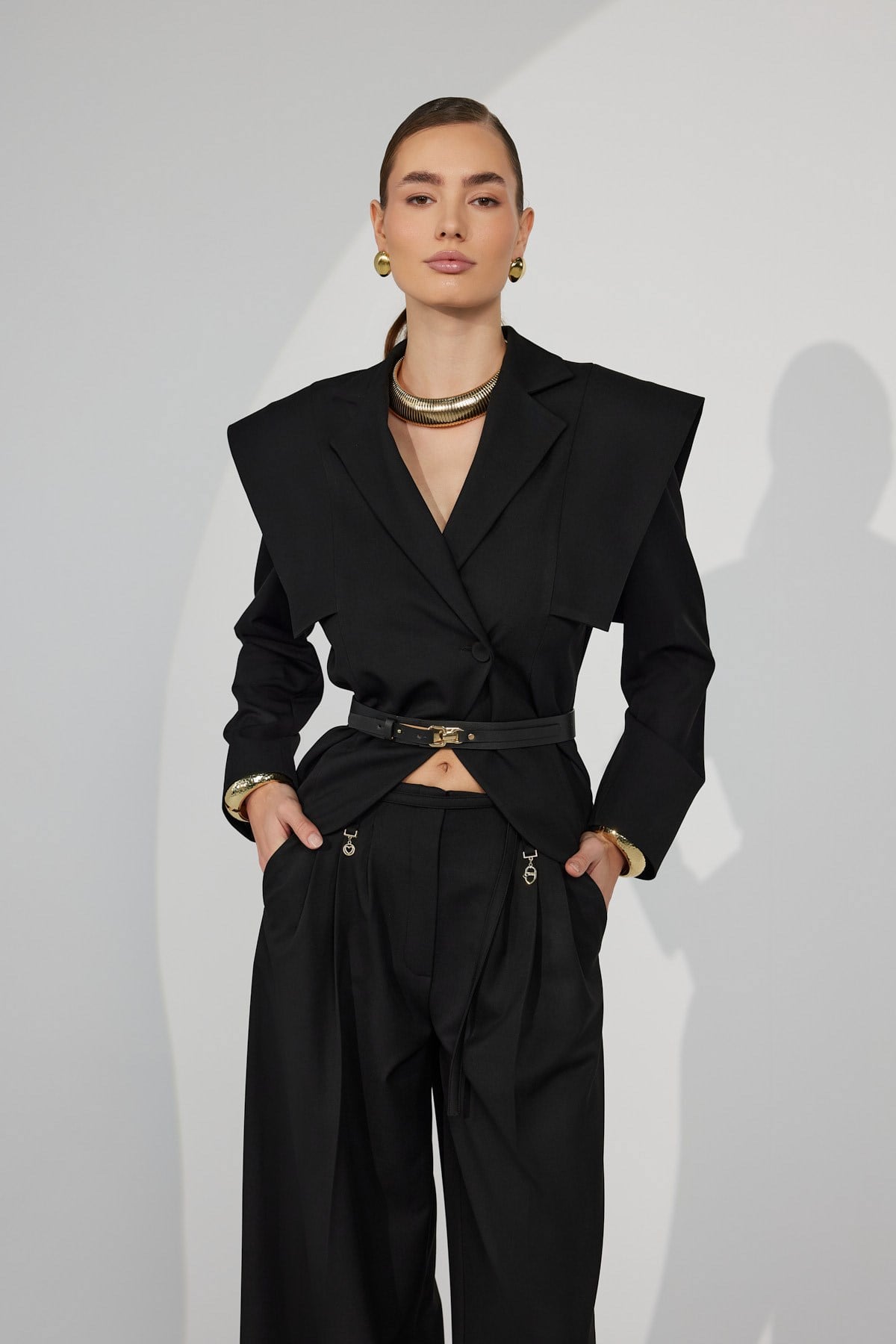 Contour Blazer Black