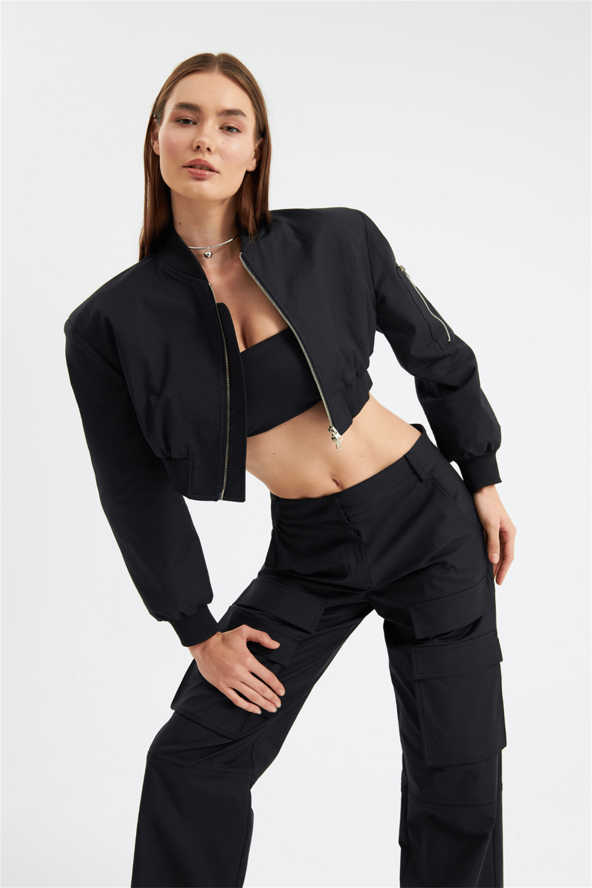 Cool Mode Serisi Vatkalı Crop Bomber Siyah
