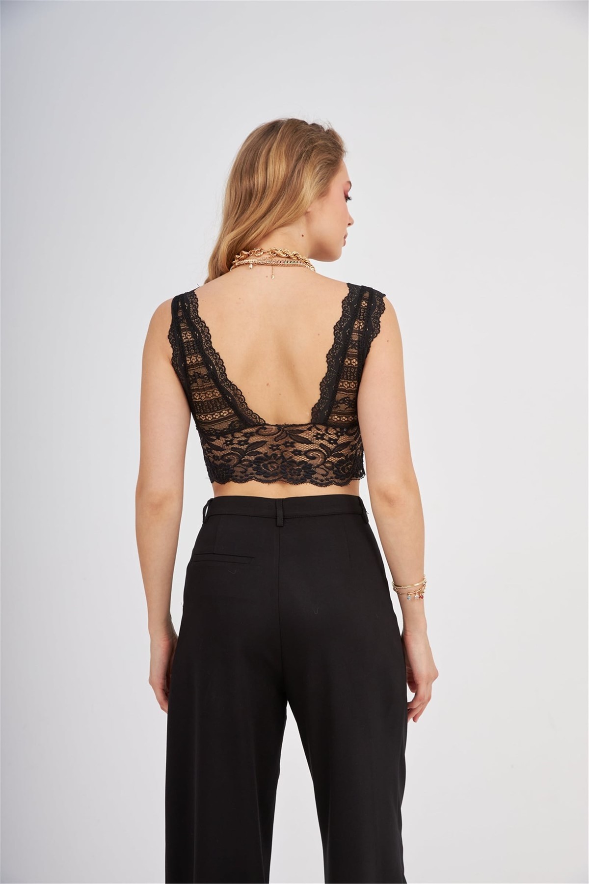 Dantelli Crop