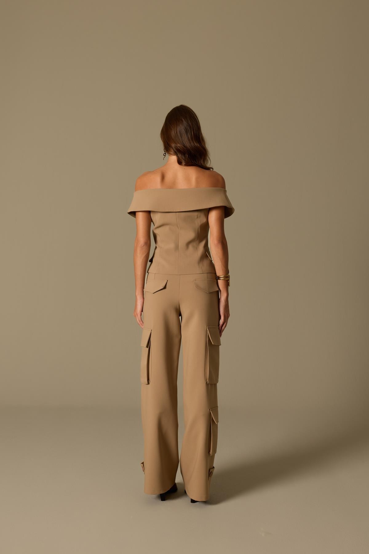 Iconic Carrie – Tailored Vest Bronze Brown