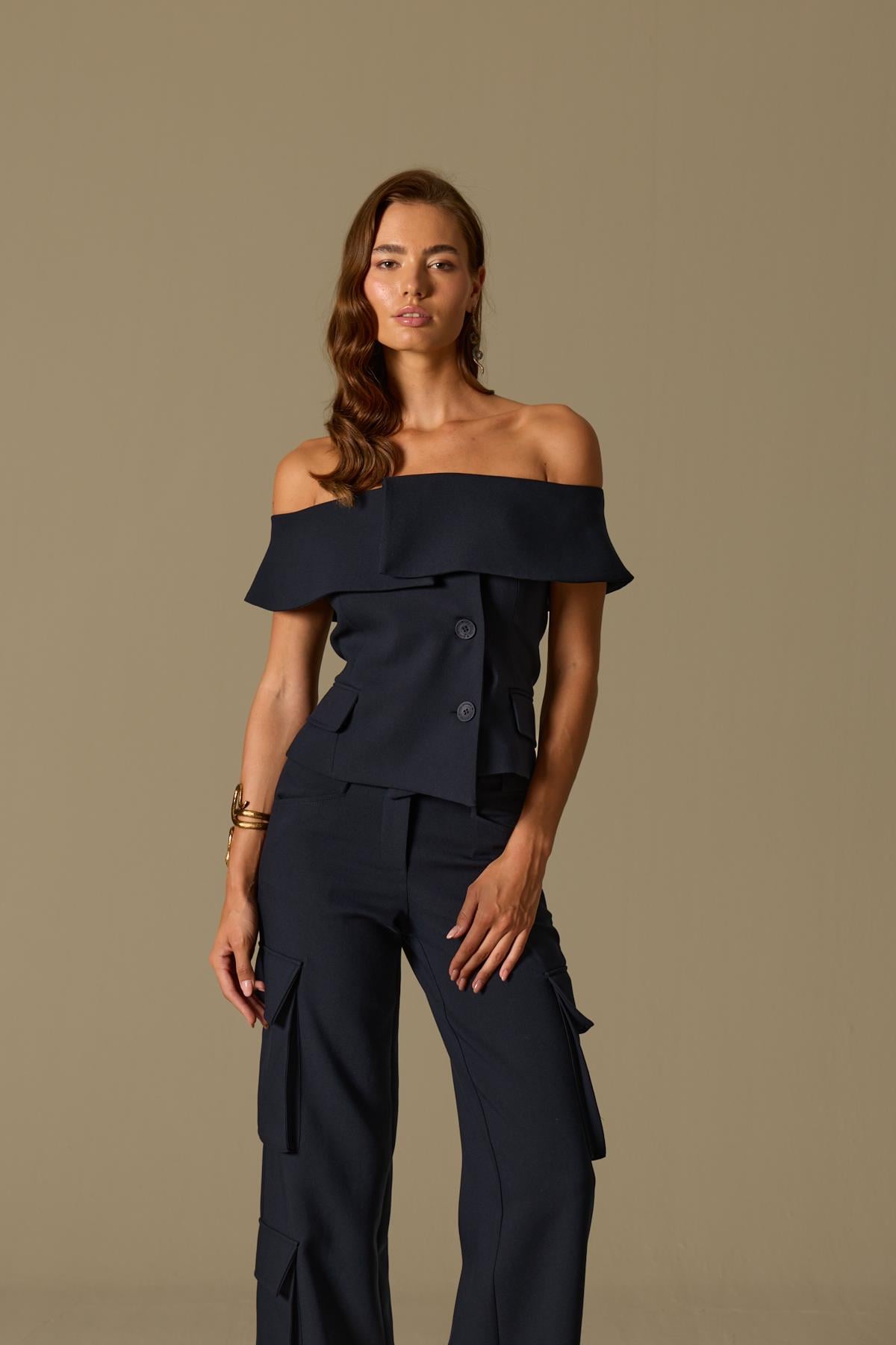 Iconic Carrie – Tailored Vest Dark Blue
