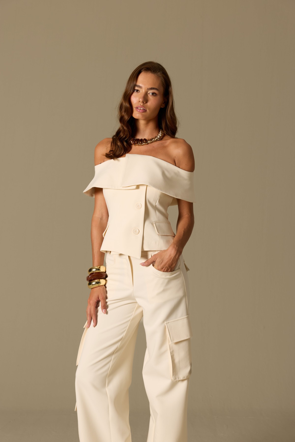 Iconic Carrie Tailored Vest Ecru