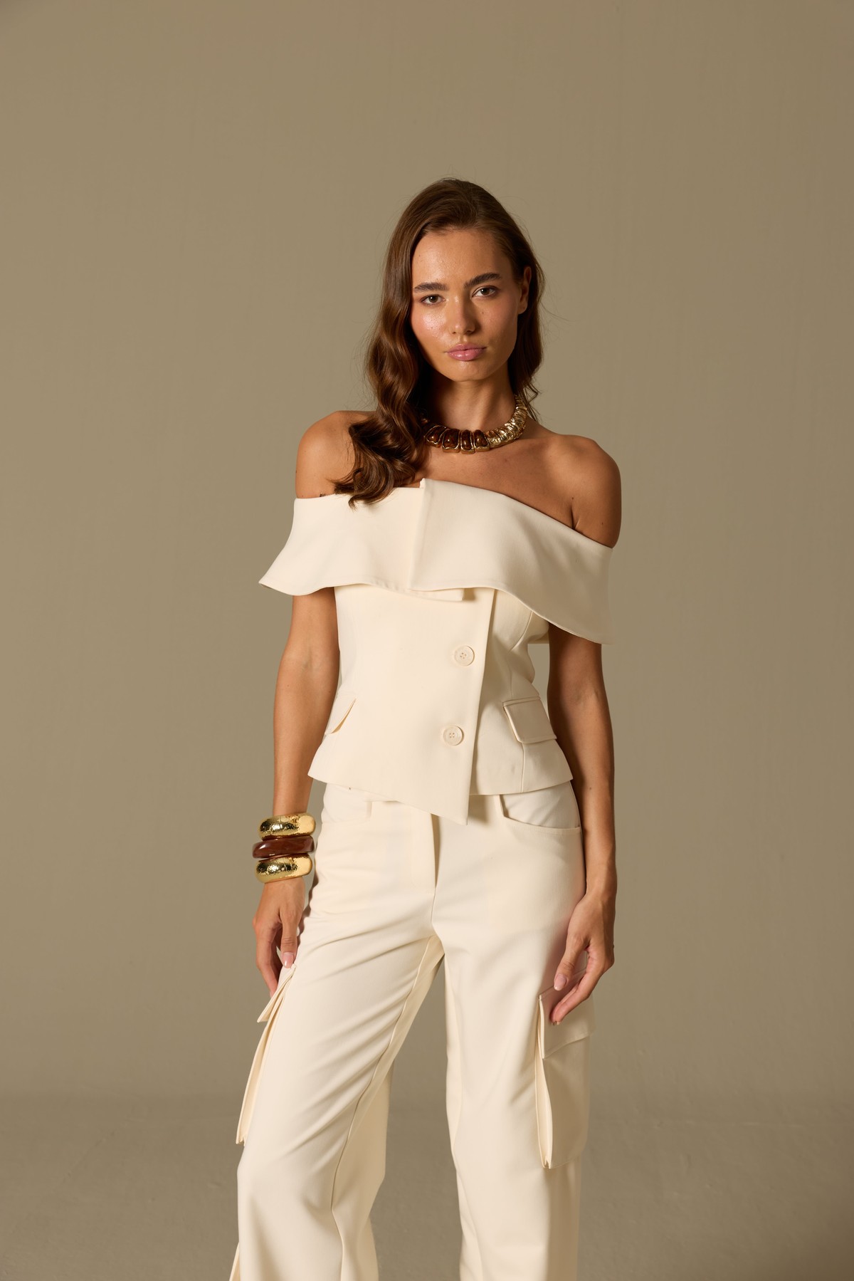 Iconic Carrie Tailored Vest Ecru