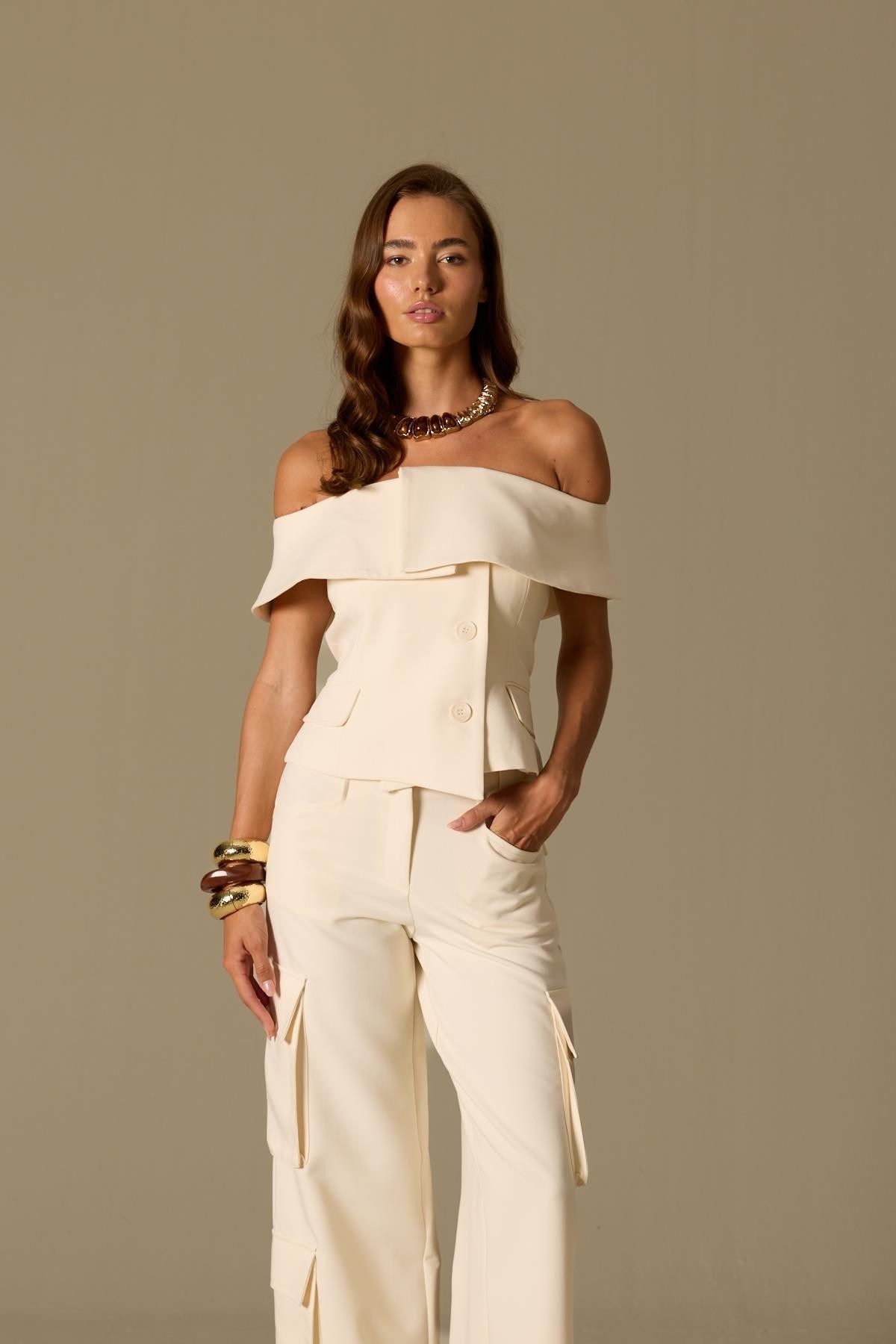 Iconic Carrie Tailored Vest Ecru