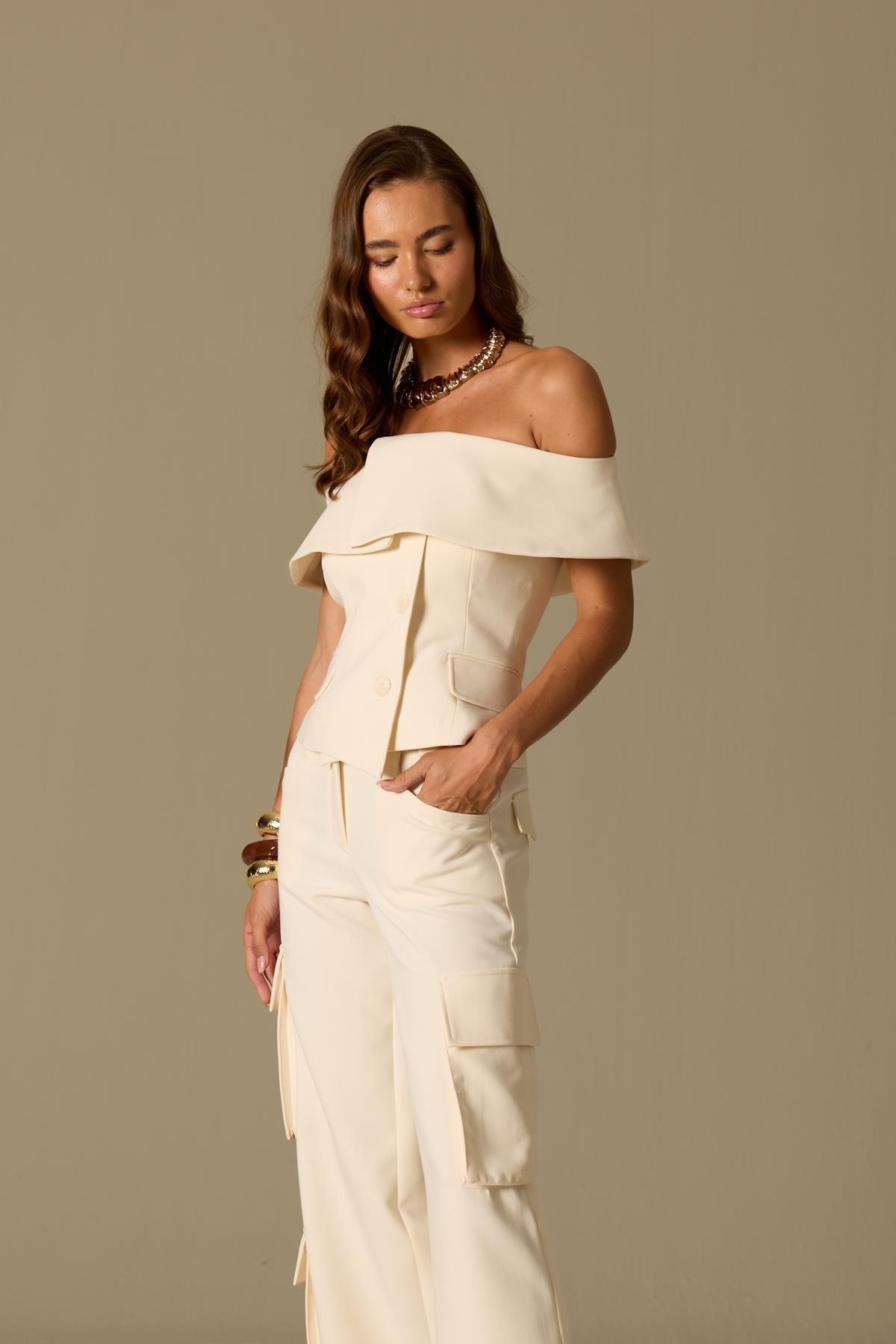 Iconic Carrie Tailored Vest Ecru
