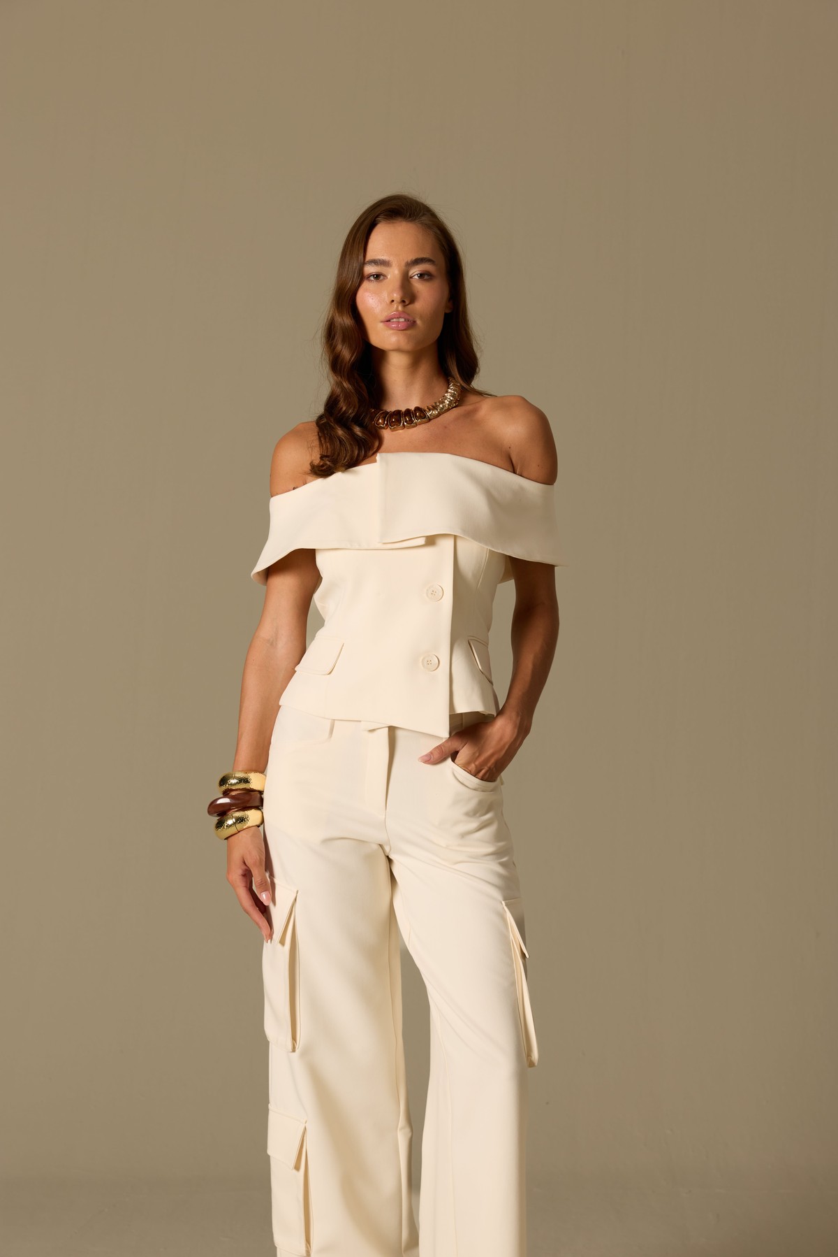 Iconic Carrie Tailored Vest Ecru