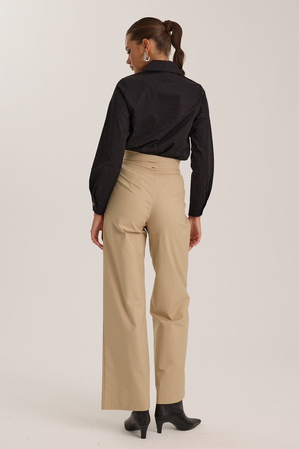 Iconic Fashionista Pant Camel