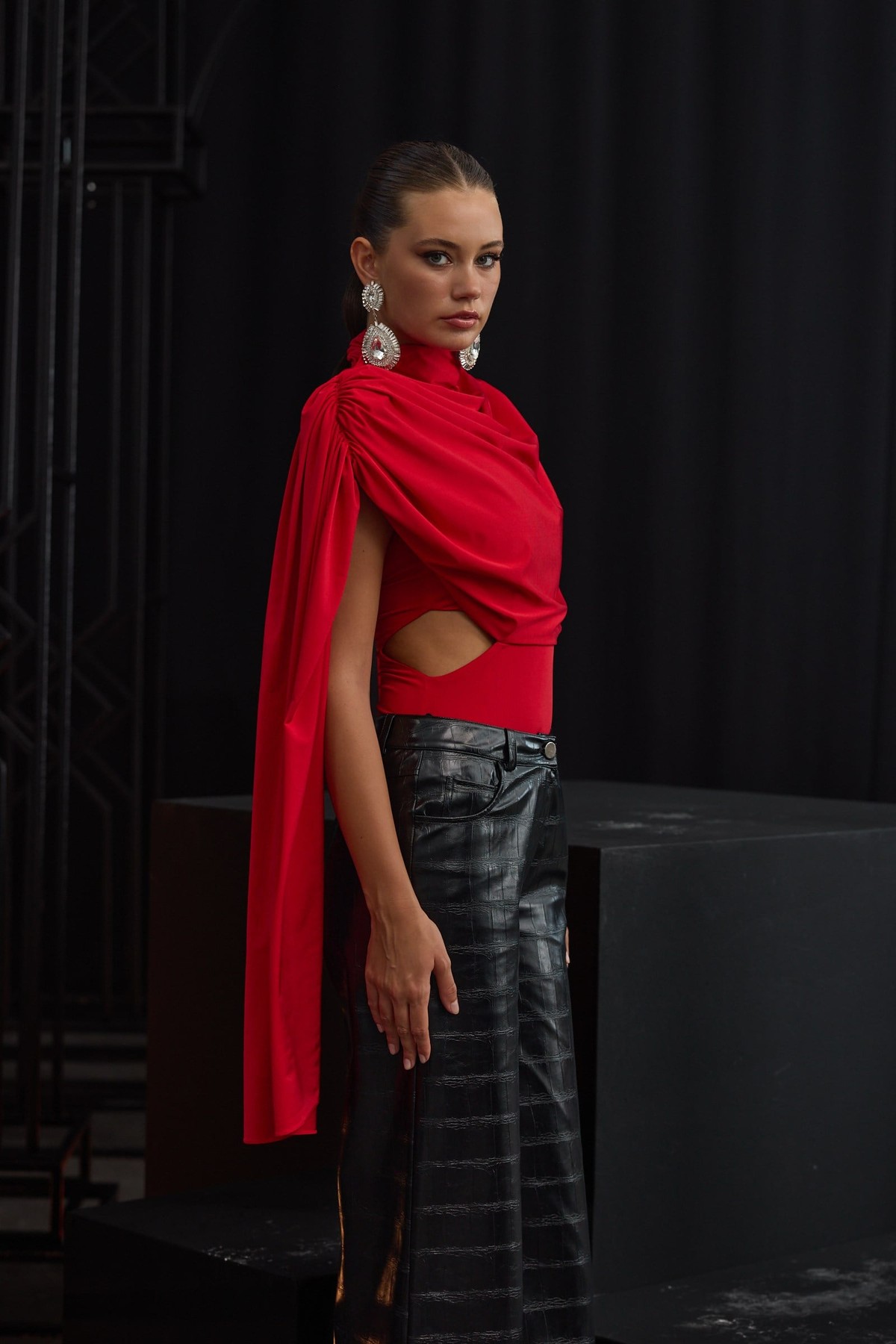 Midnight Queen Bustier Red