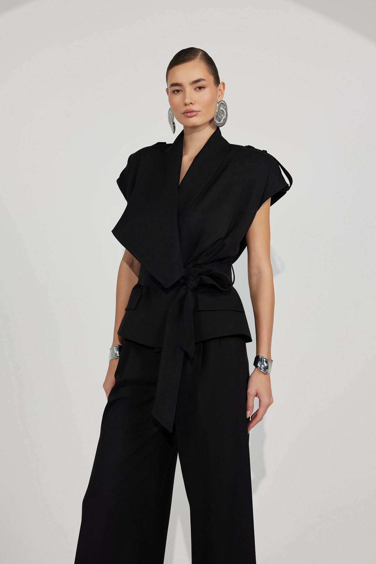 Mindy Core Vest Black
