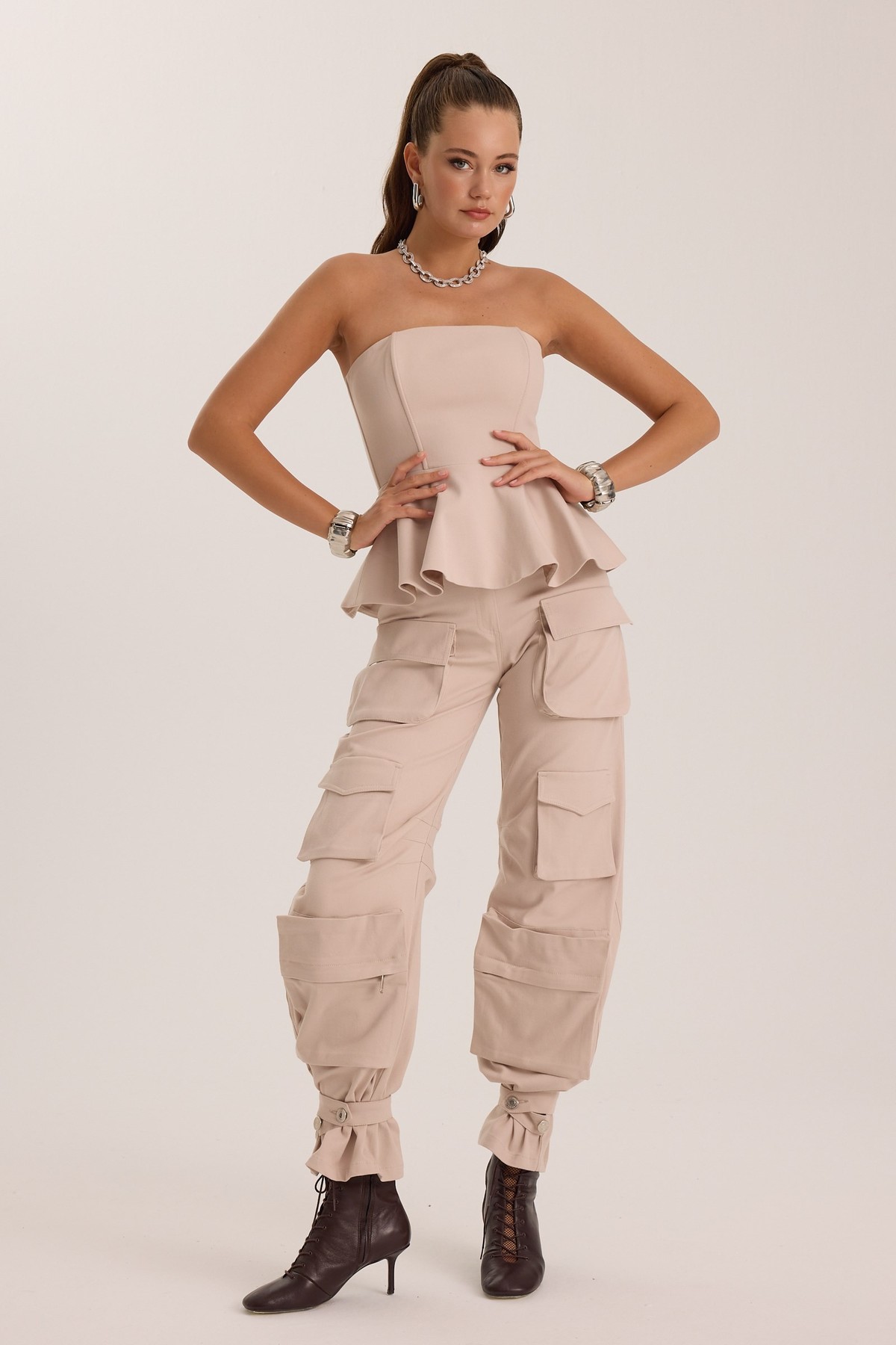 Nok Iconic Femme Vibe Pants STONE