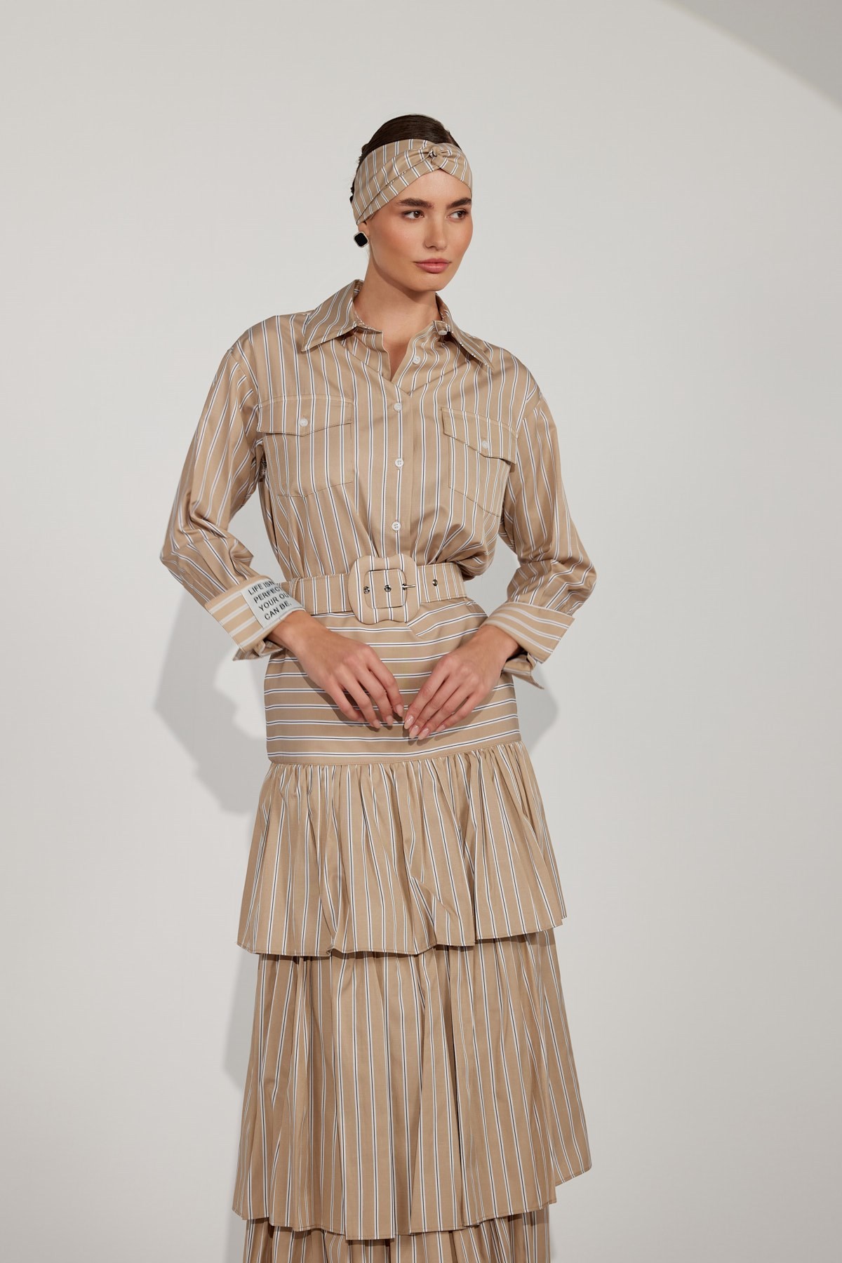 Queen Breeze Shirt&Bandana Beige