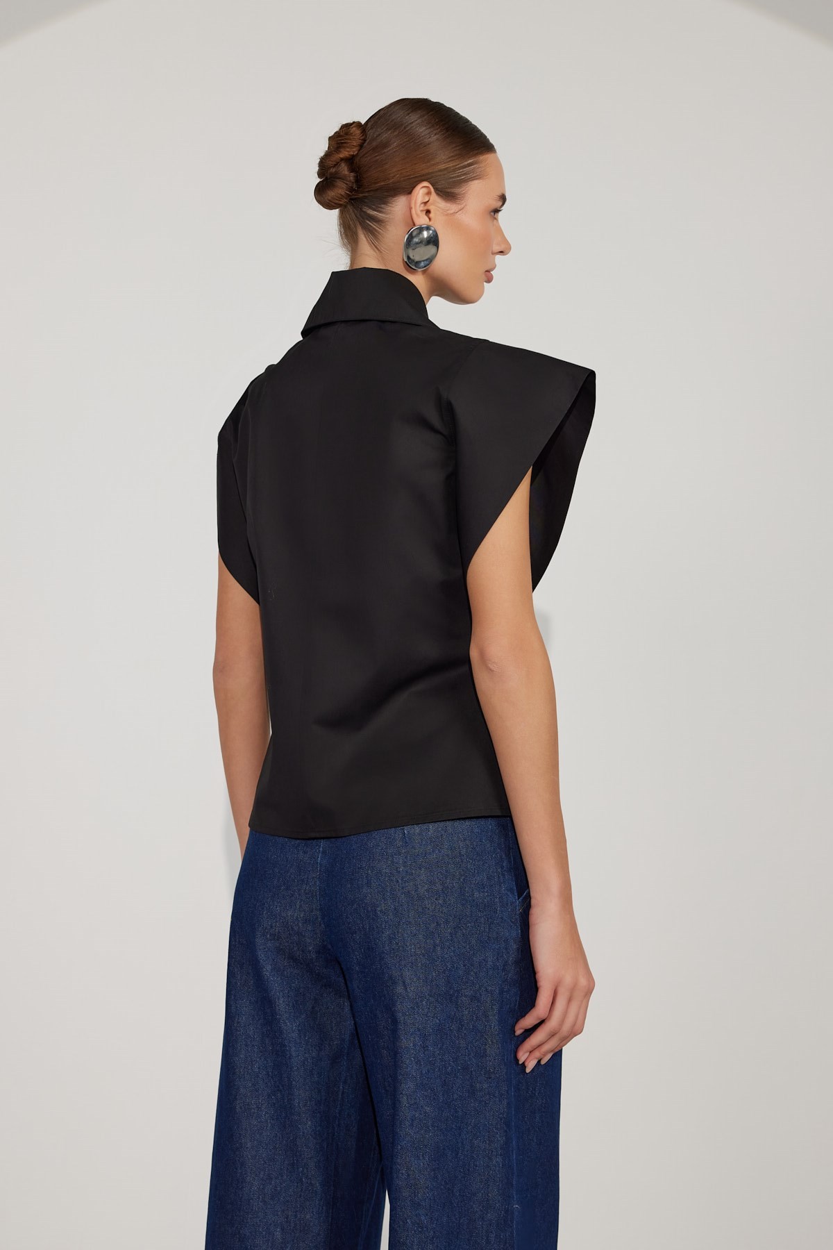 Queen Rose Blouse Black
