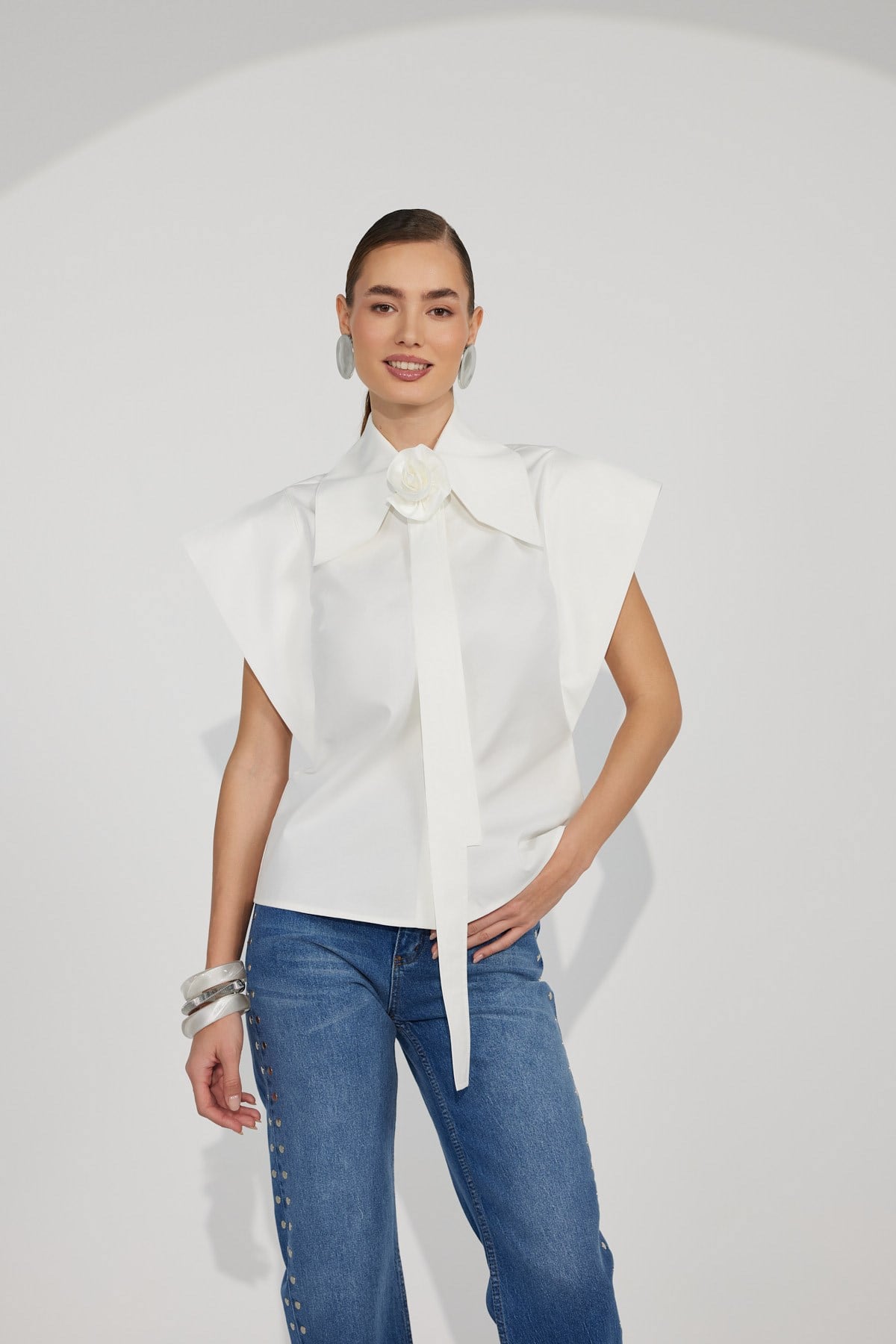 Queen Rose Blouse White