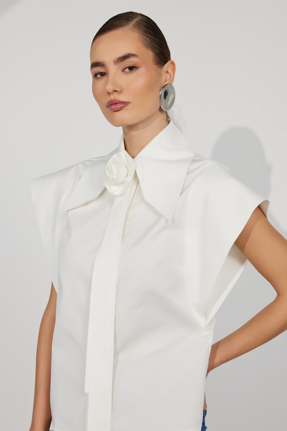 Queen Rose Blouse White