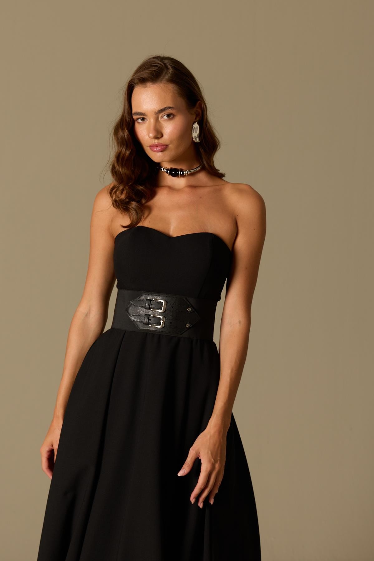 Sophisticated Corsage Elegance Maxi Boy Elbise Siyah