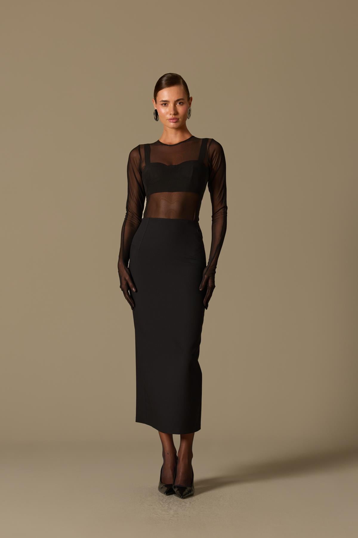 The Amour Iconic Skirt Black