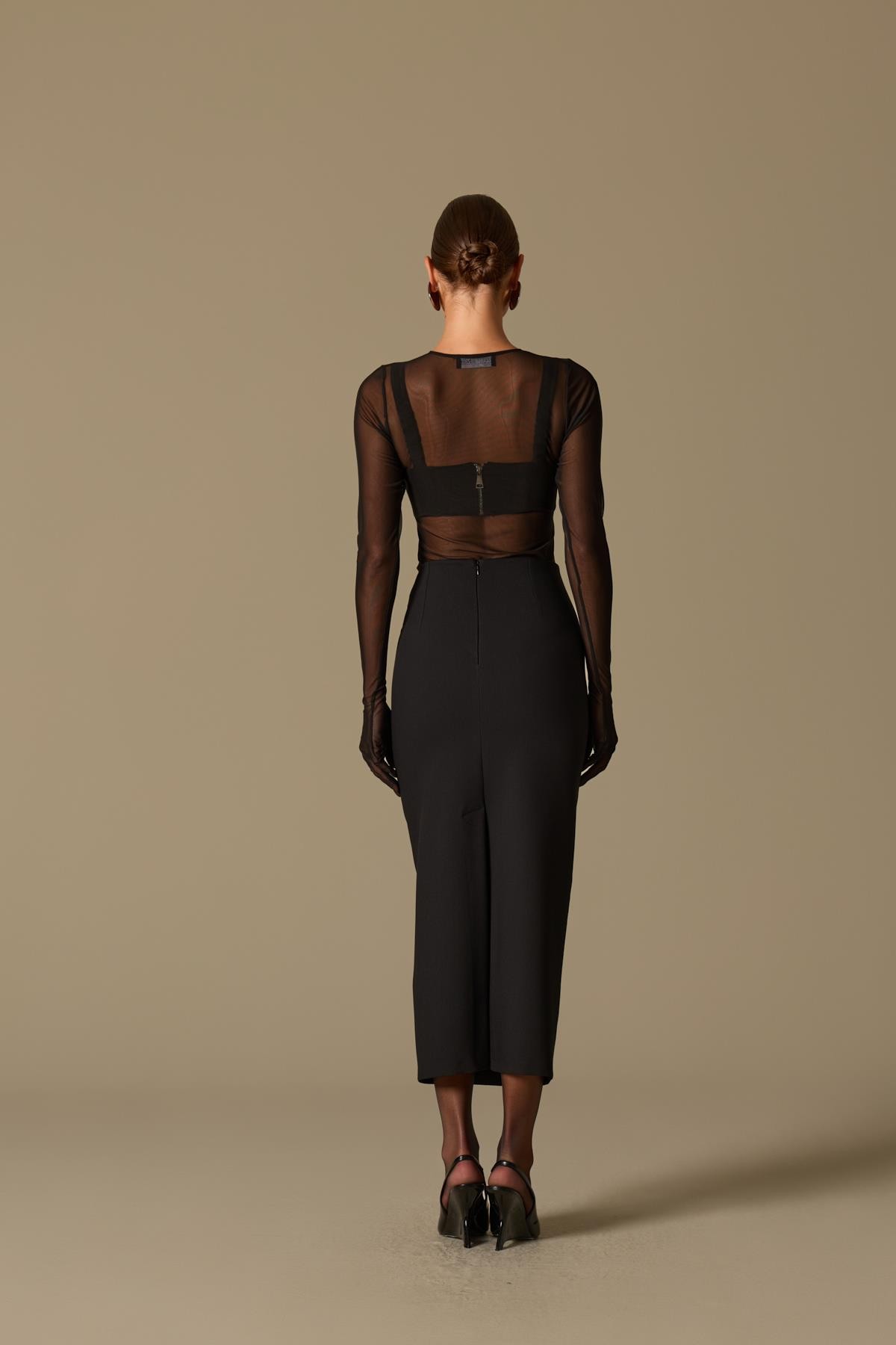 The Amour Iconic Skirt Black