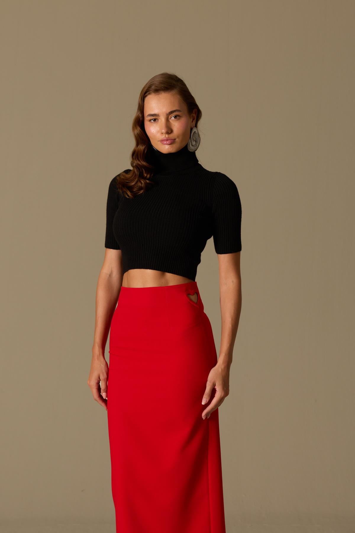 The Amour Iconic Skirt Red