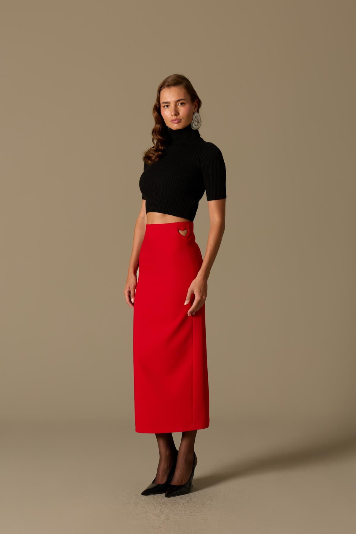 The Amour Iconic Skirt Red