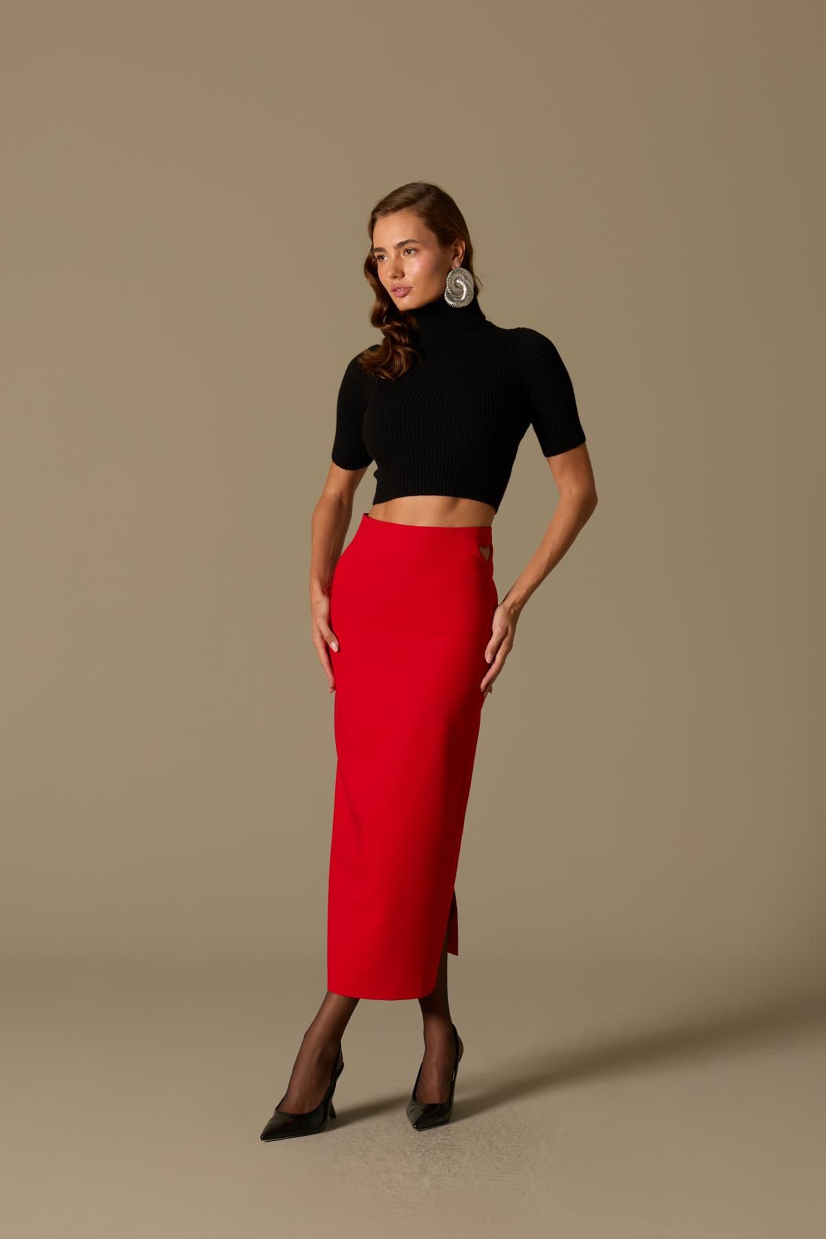 The Amour Iconic Skirt Red