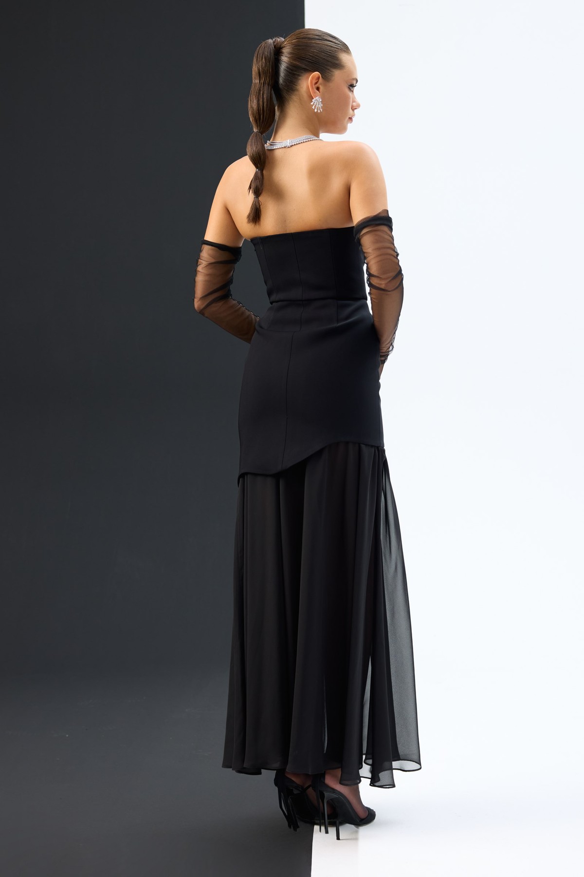 The Black Swan Maxi Dress Black