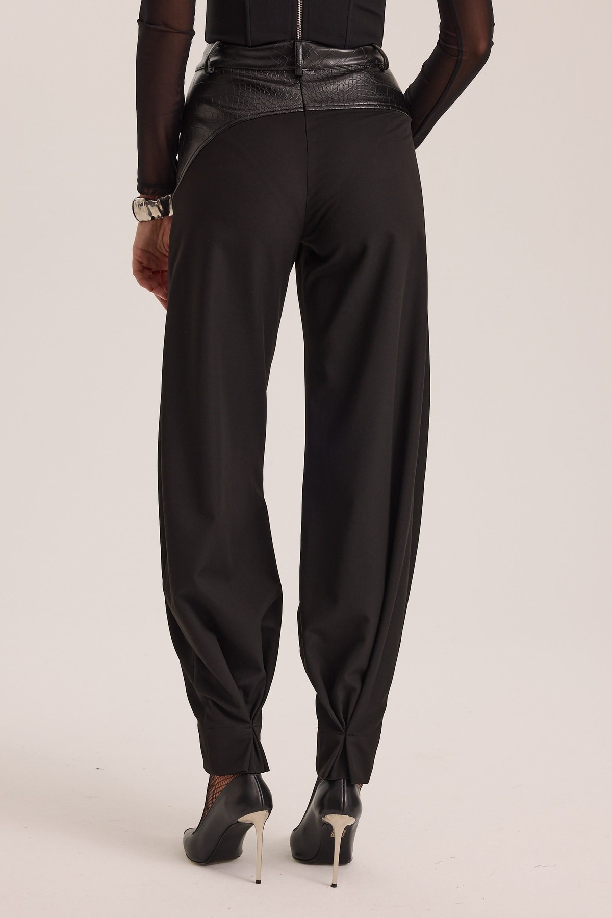 The Contrast Pant Black