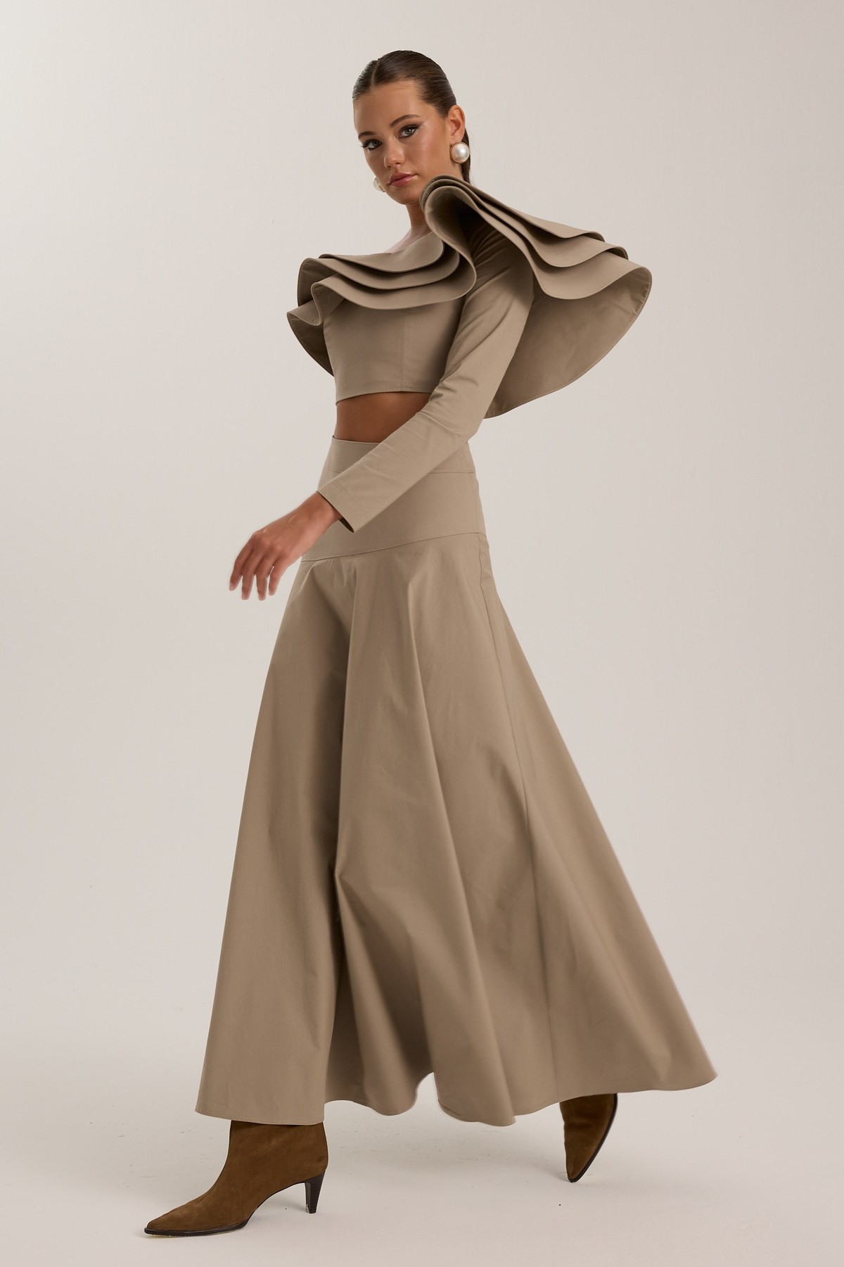 The Drama Skirt Beige