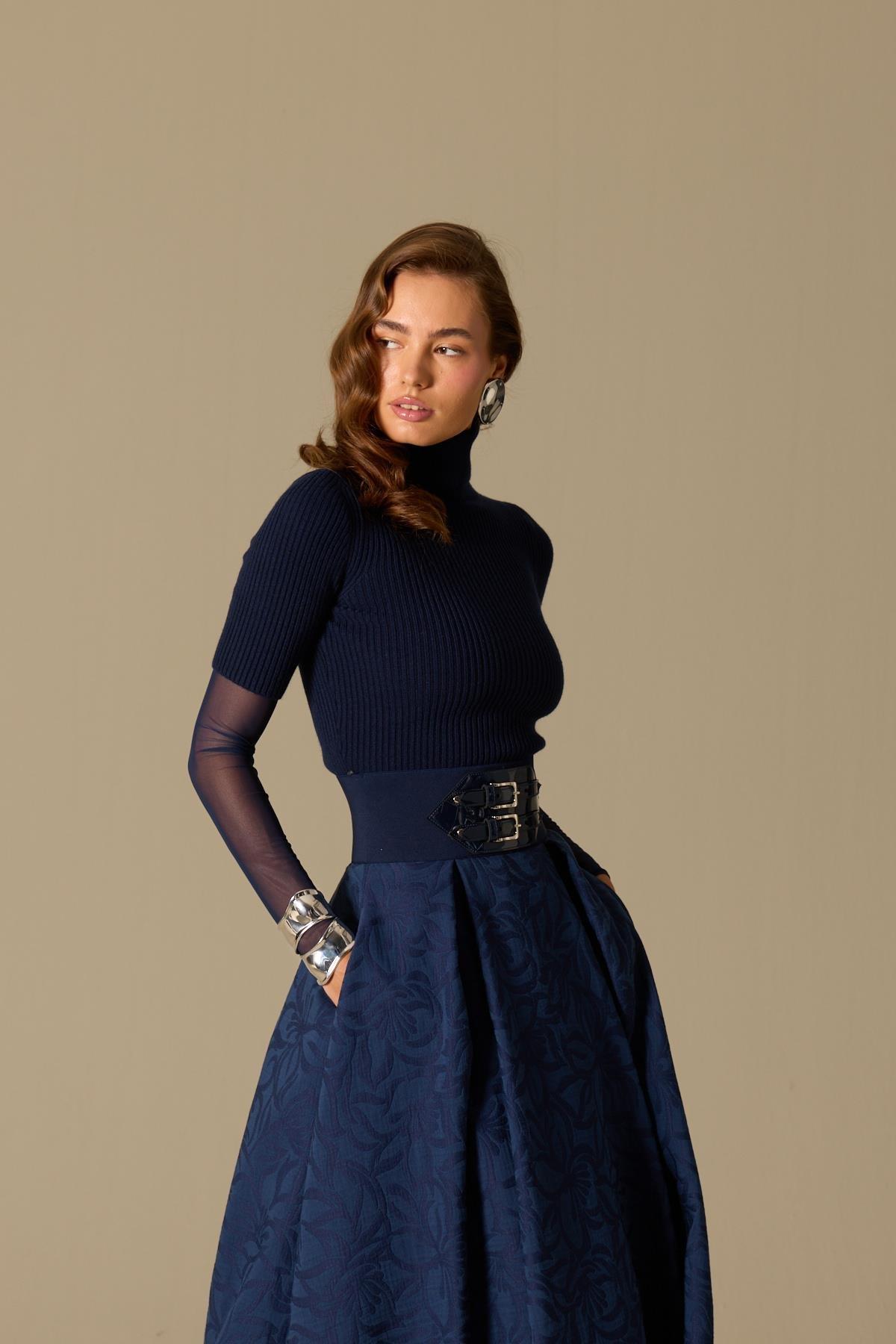 The Enigma Skirt Dark Blue