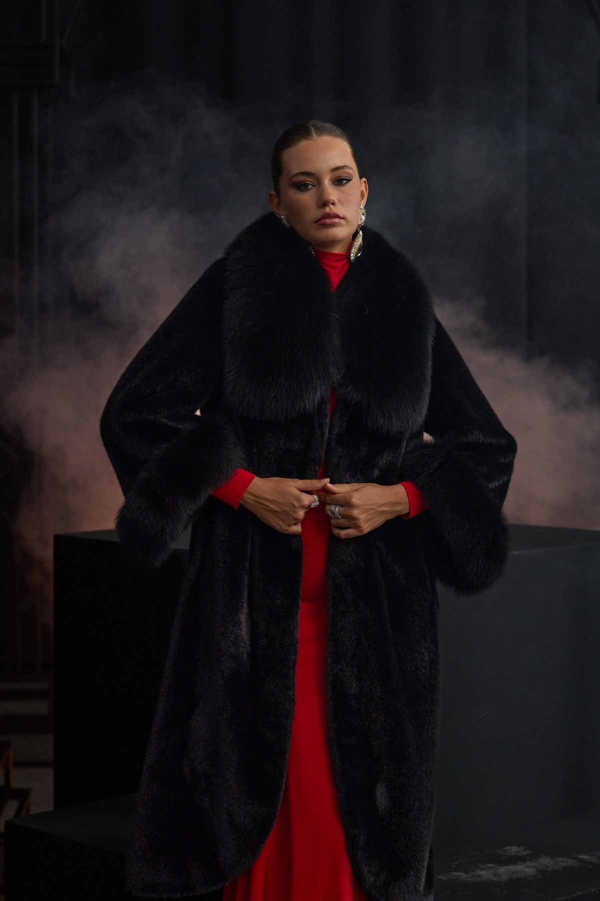 The Icon Fur Coat Black