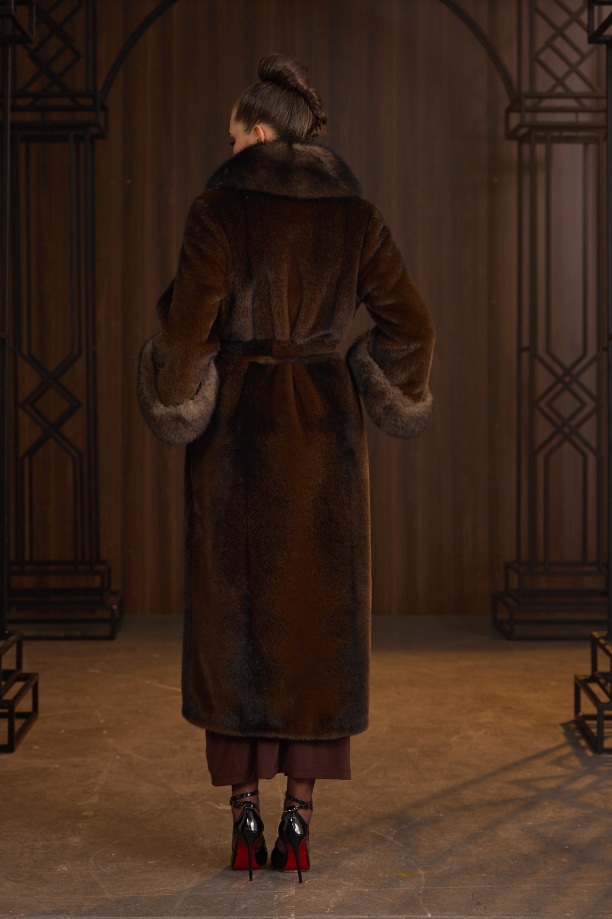 The Icon Fur Coat Brown