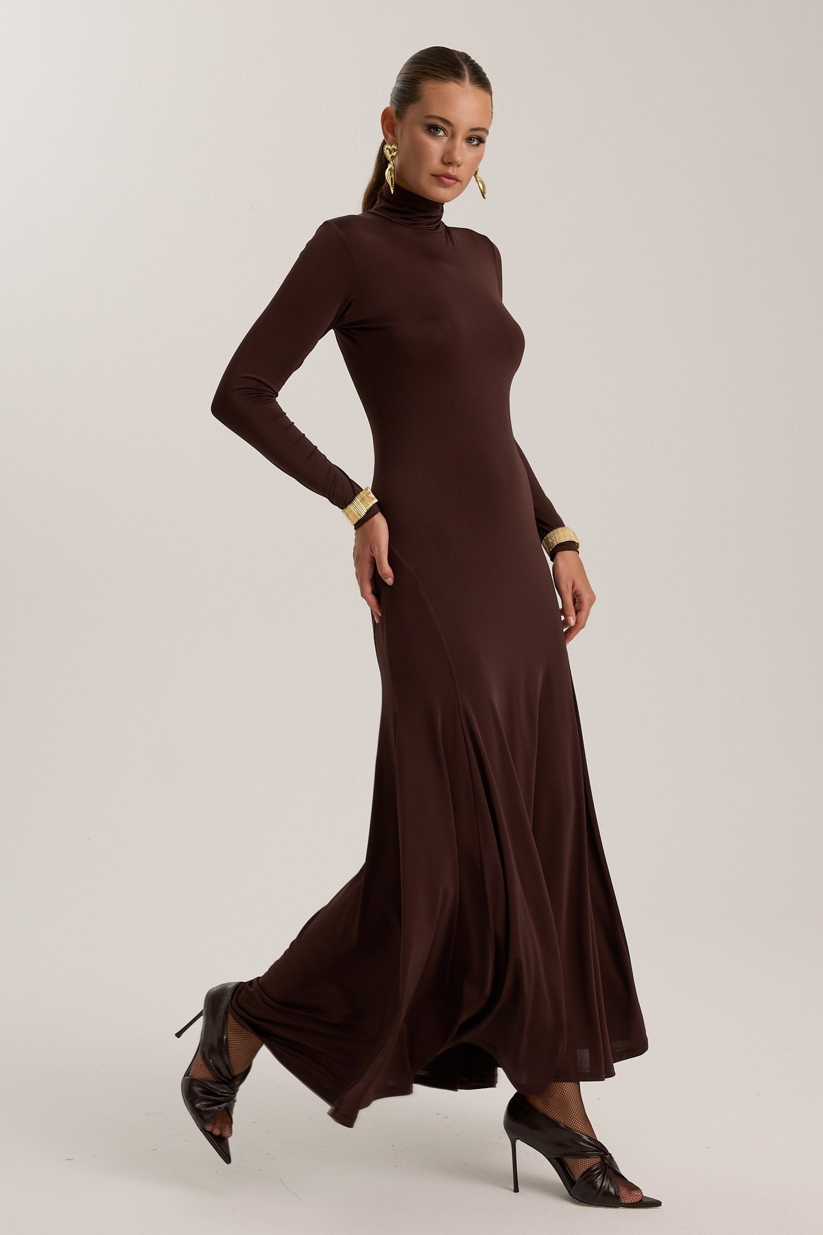 The Icon Heart Gown Brown