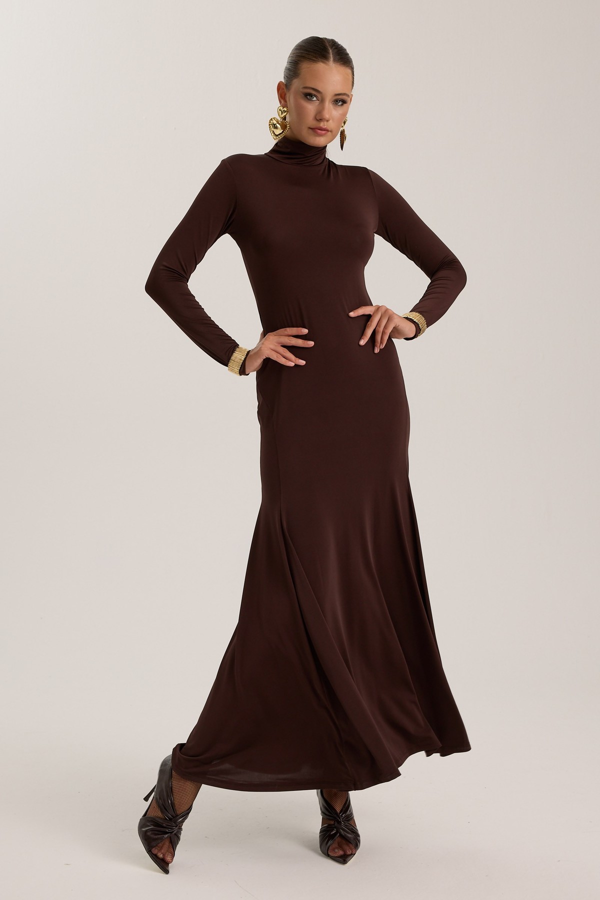 The Icon Heart Gown Brown