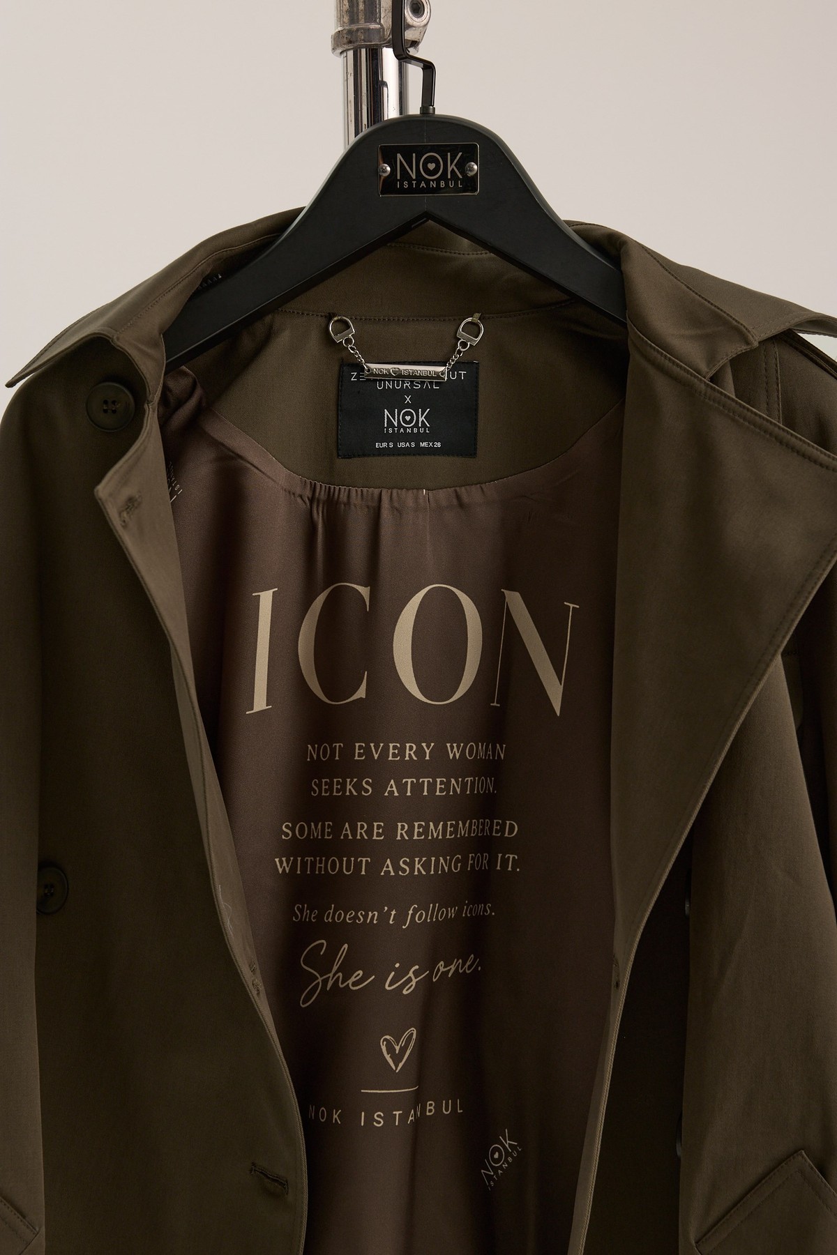 The Icon Trenchcoat Khaki