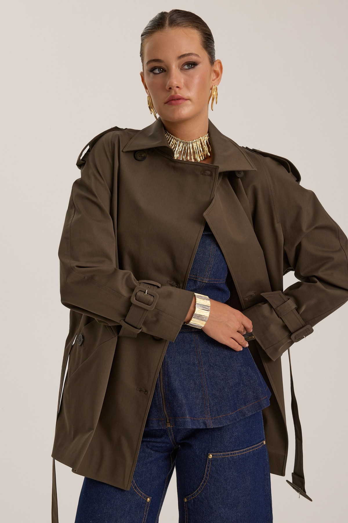 The Icon Trenchcoat Khaki