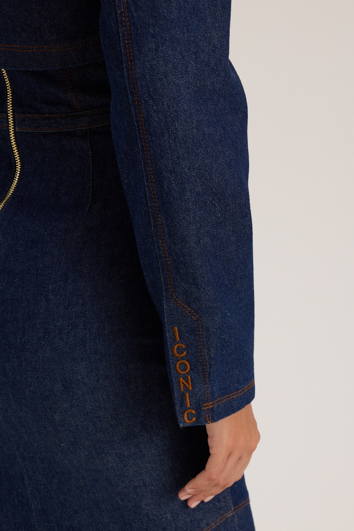 The Iconic Denim Jacket DARK BLUE