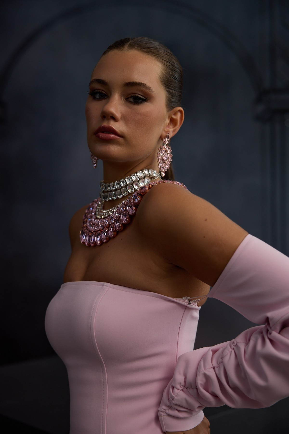 The Power Sleeve Bustier Pink