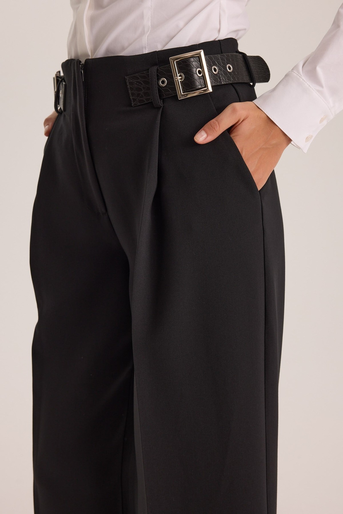The Shift Pant Black