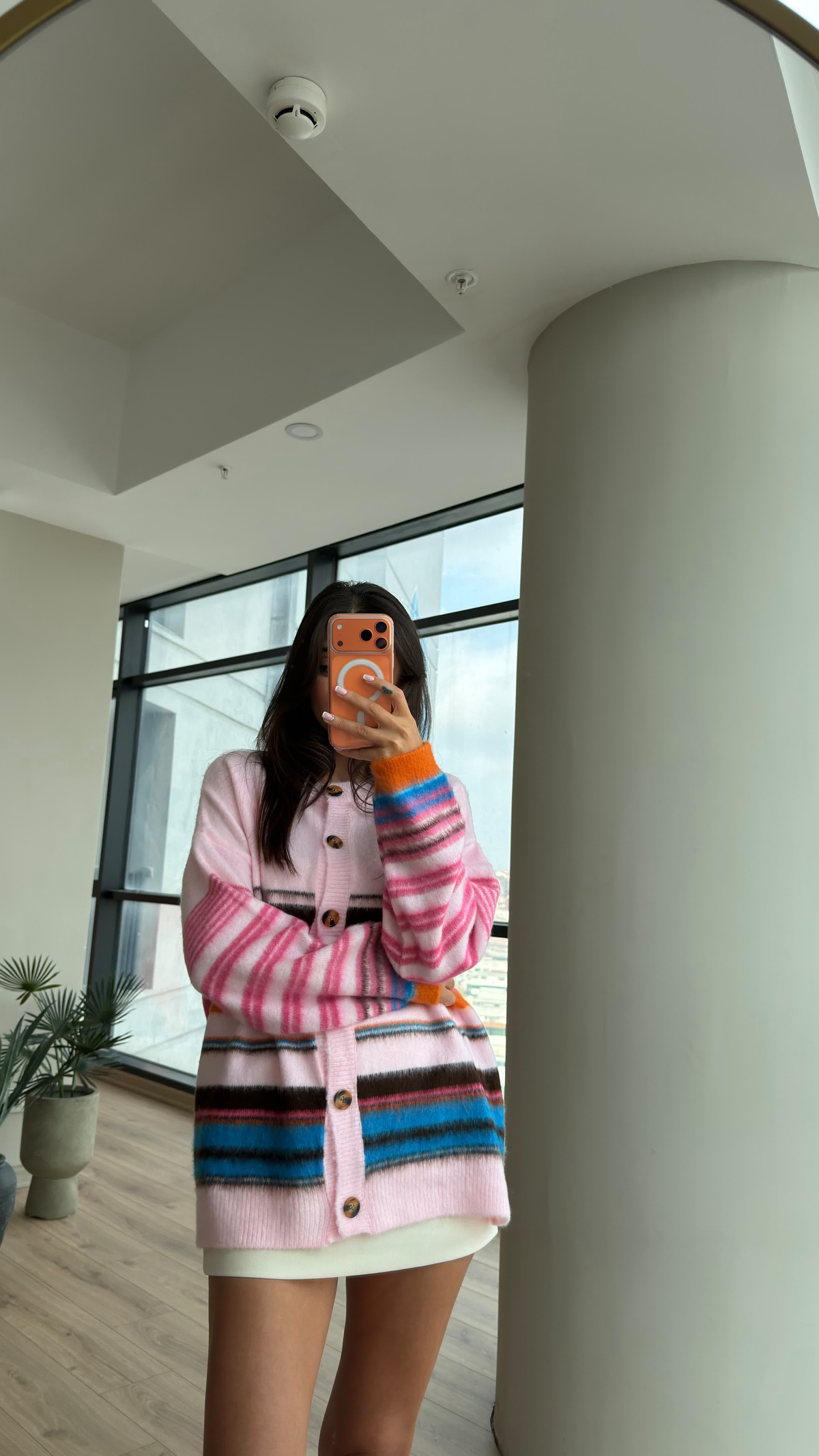  Pembe Çizgili Oversize Yün Hırka