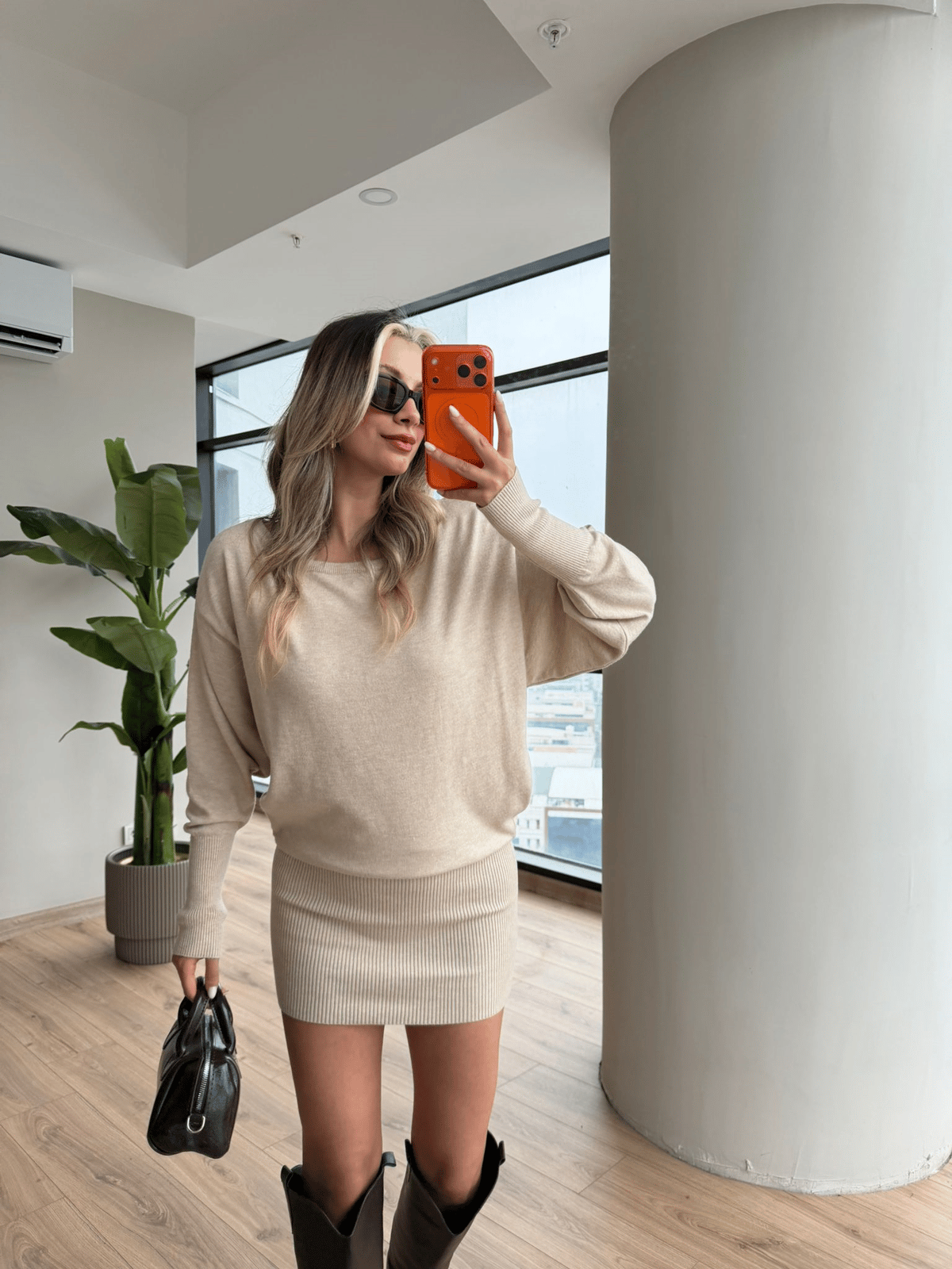 Düşük Yaka Mini Triko Ekru