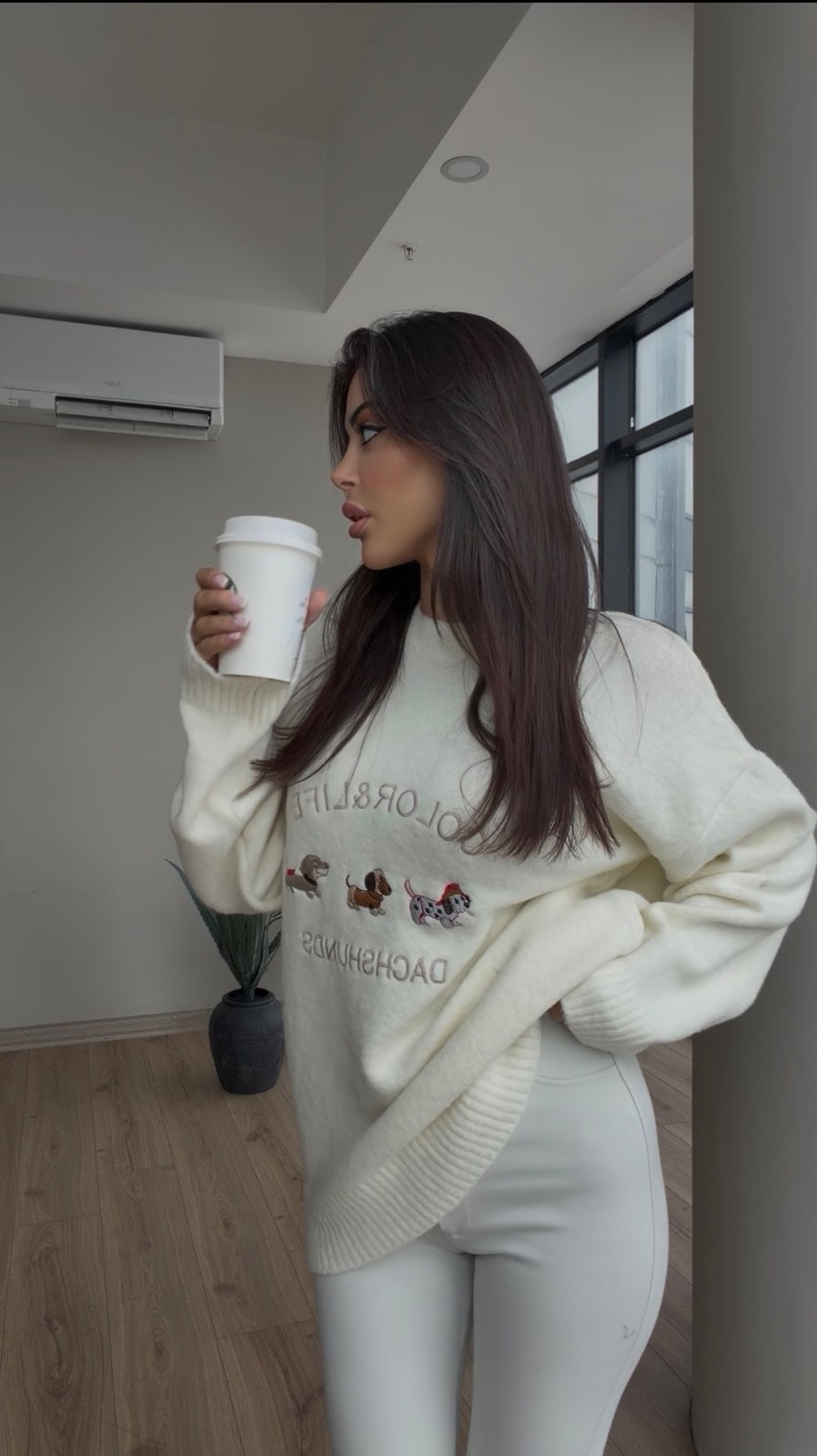 Kuçu Nakışlı Soft Kazak Ekru