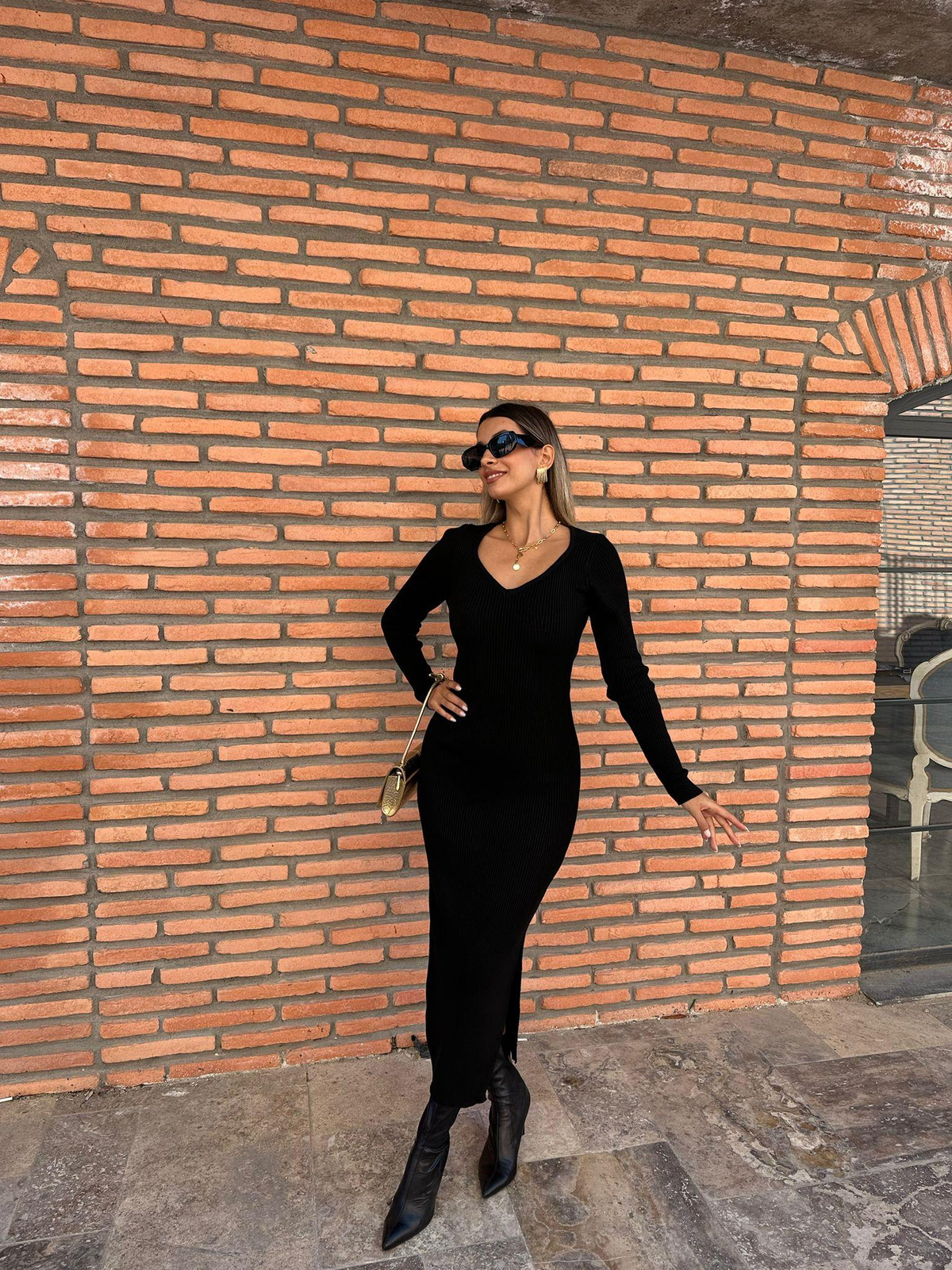 Kalp Yaka Yırtmaçlı Triko Elbise Siyah 0706211109